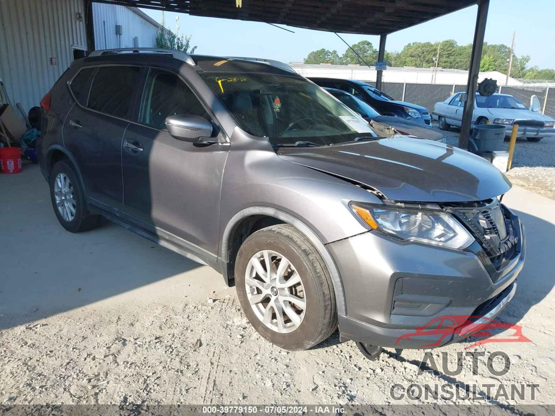 NISSAN ROGUE 2017 - KNMAT2MT8HP604572