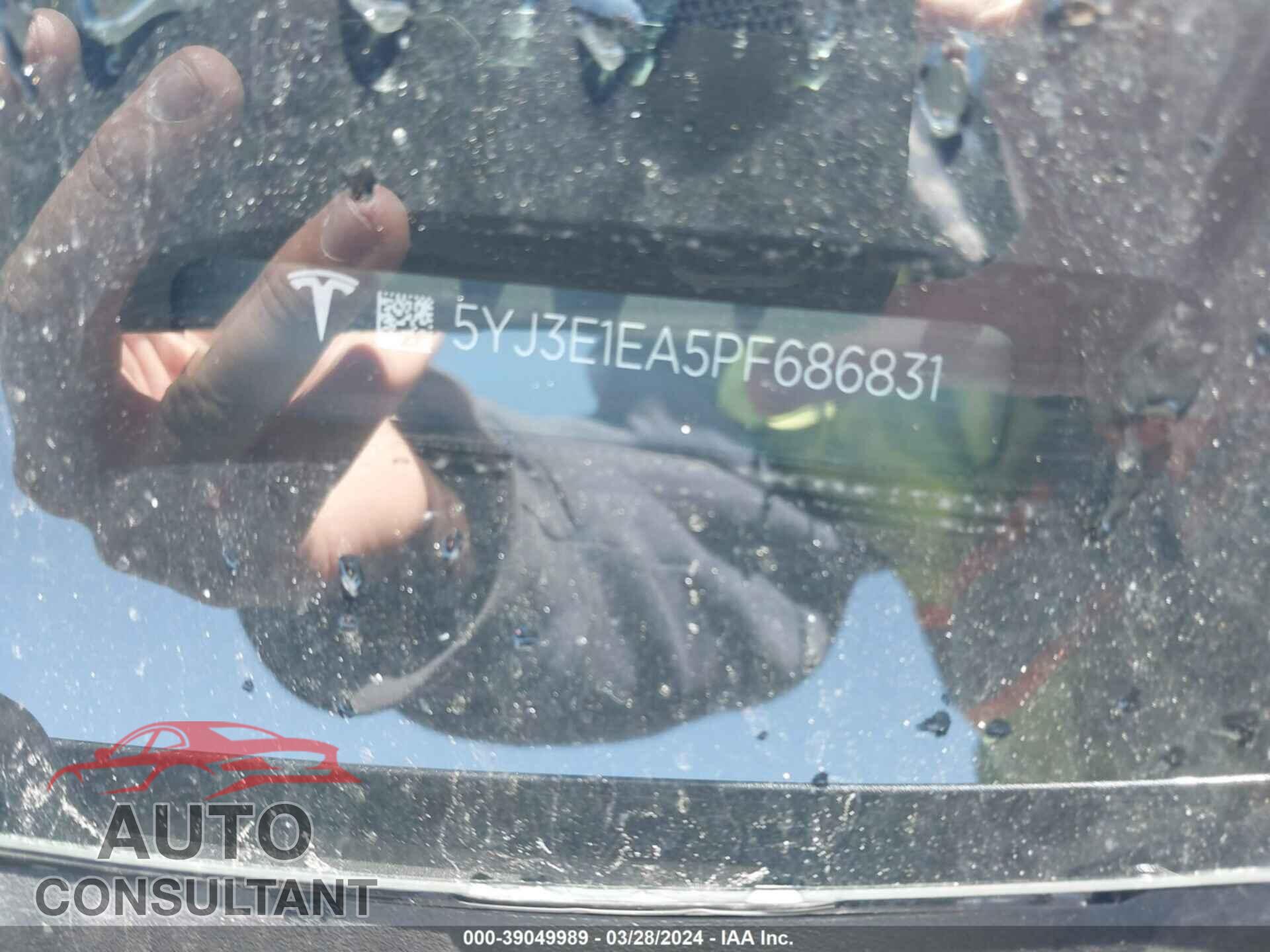 TESLA MODEL 3 2023 - 5YJ3E1EA5PF686831