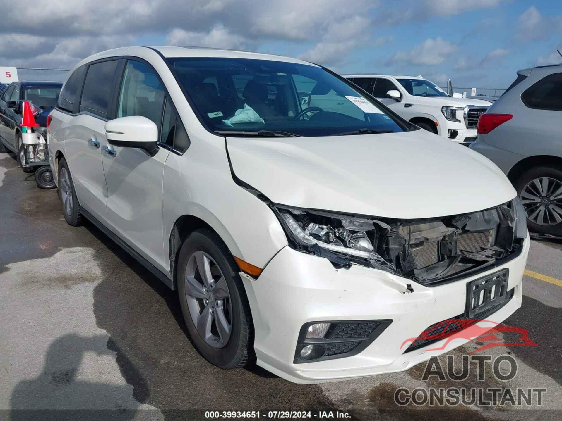 HONDA ODYSSEY 2018 - 5FNRL6H72JB063770