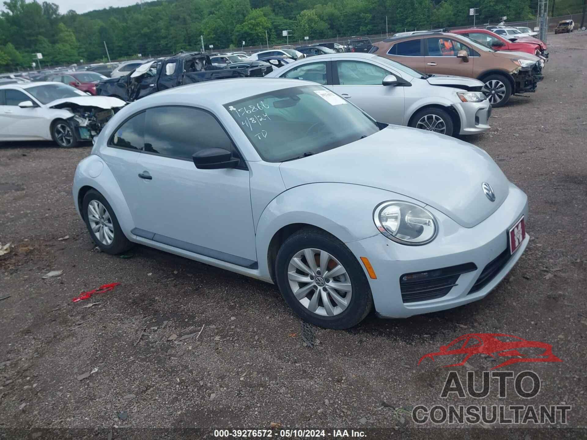 VOLKSWAGEN BEETLE 2017 - 3VWF17AT0HM601777