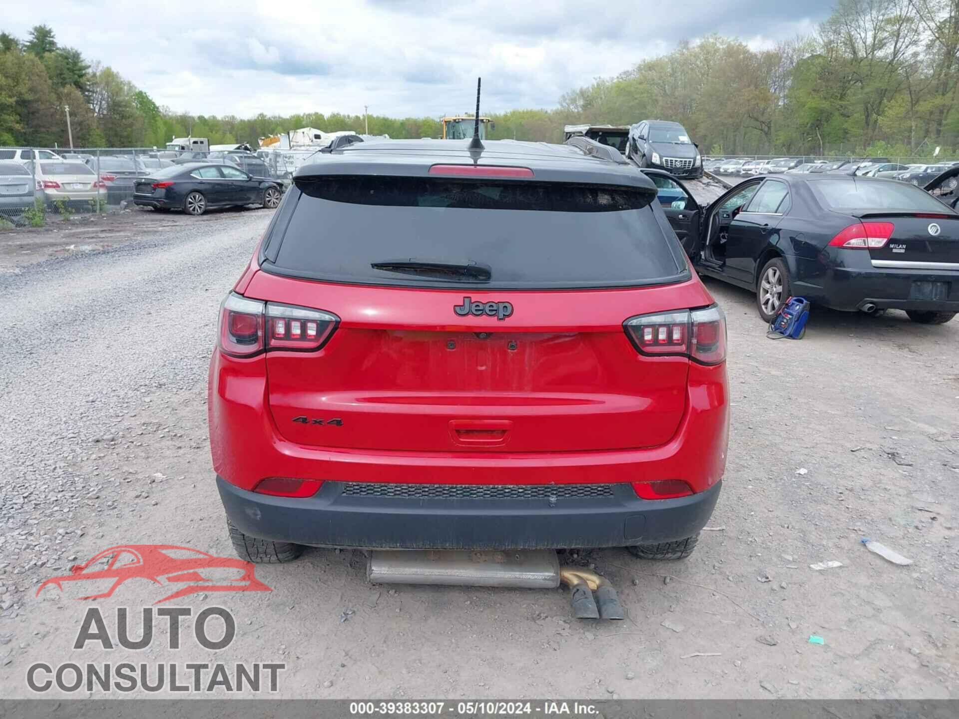 JEEP COMPASS 2018 - 3C4NJDBBXJT454110