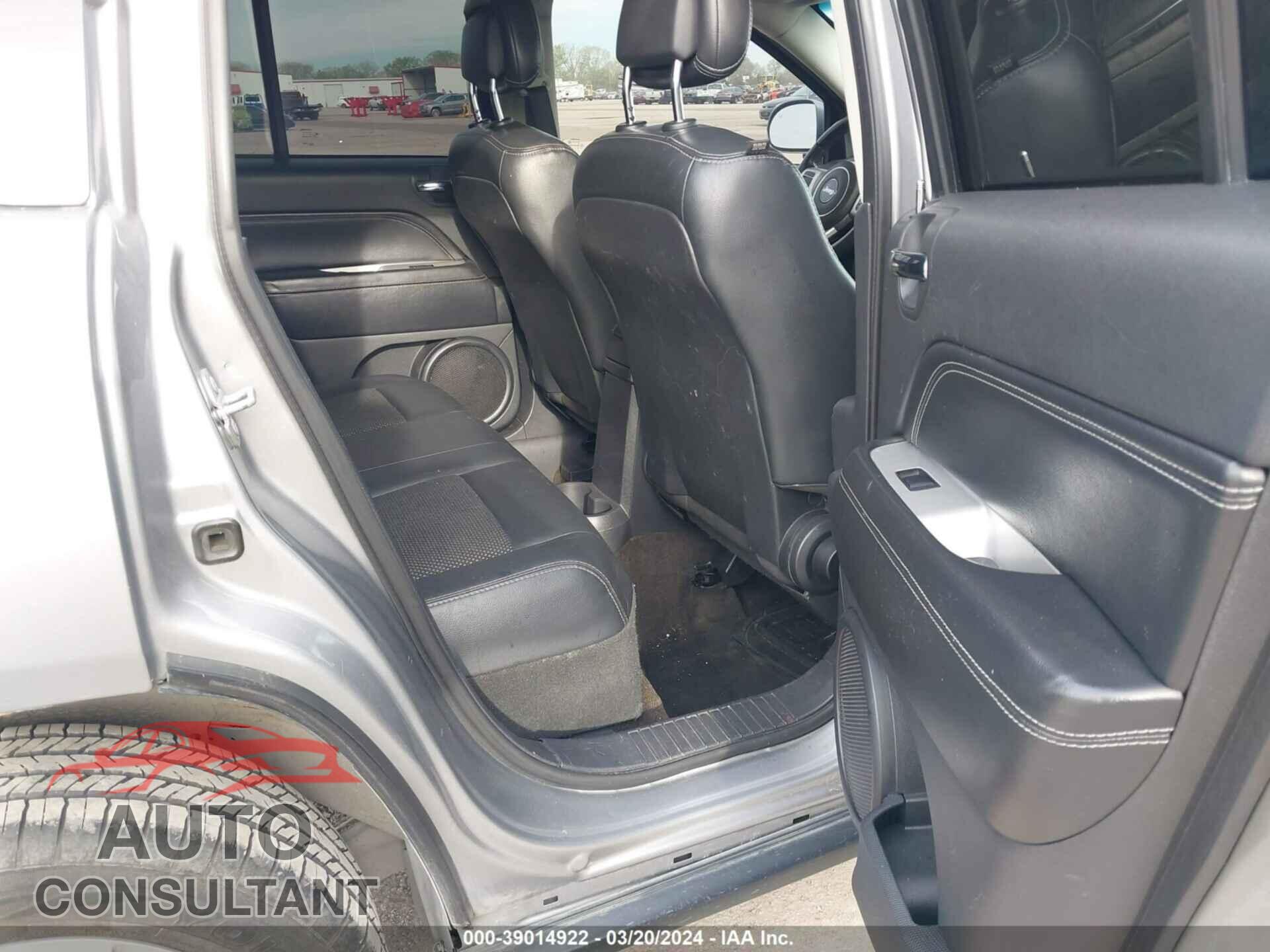 JEEP COMPASS 2016 - 1C4NJCEA1GD620574