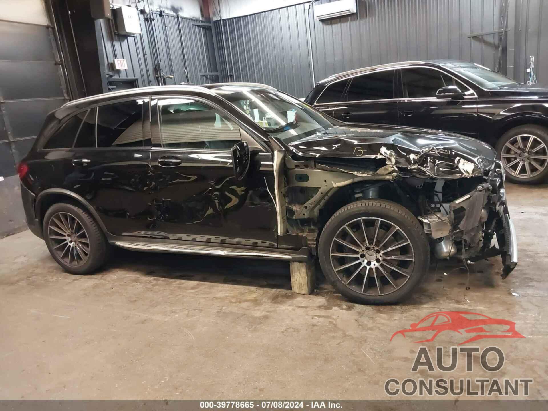 MERCEDES-BENZ AMG GLC 43 2017 - WDC0G6EBXHF150922