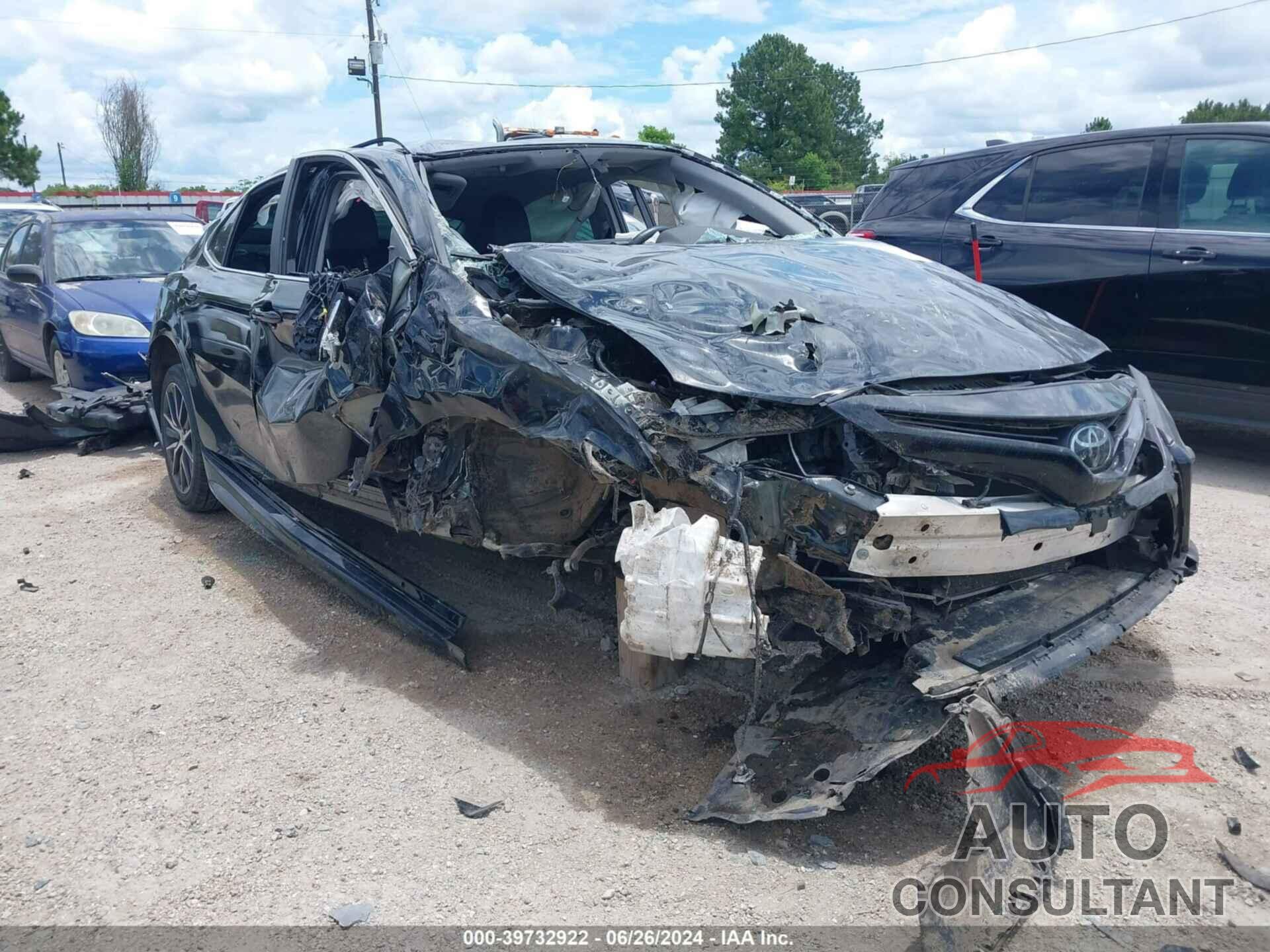 TOYOTA CAMRY 2023 - 4T1G11AK8PU736071