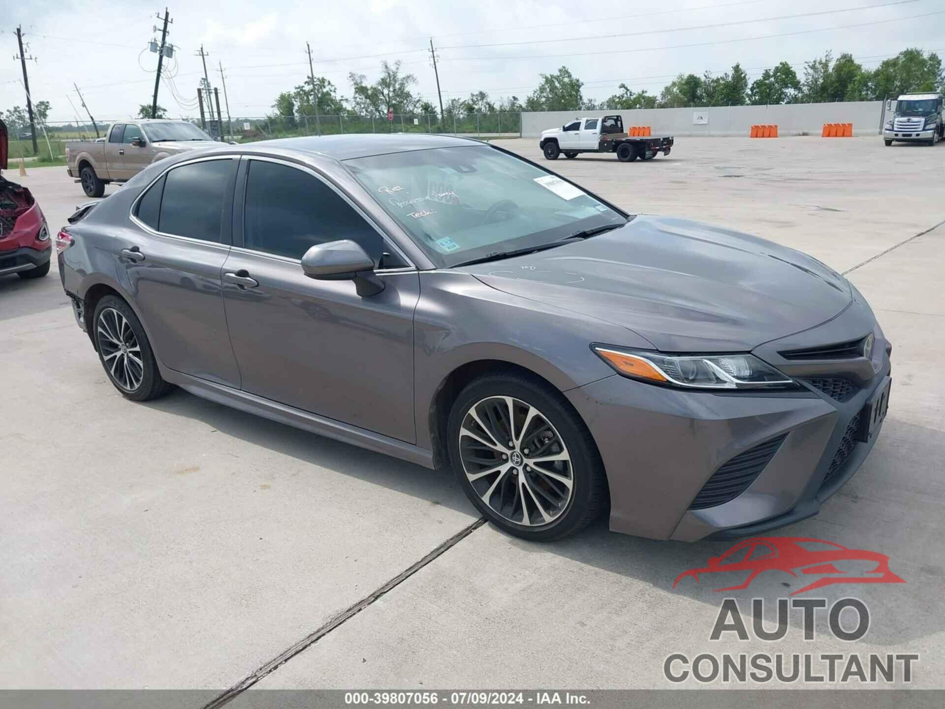 TOYOTA CAMRY 2019 - 4T1B11HK4KU214854