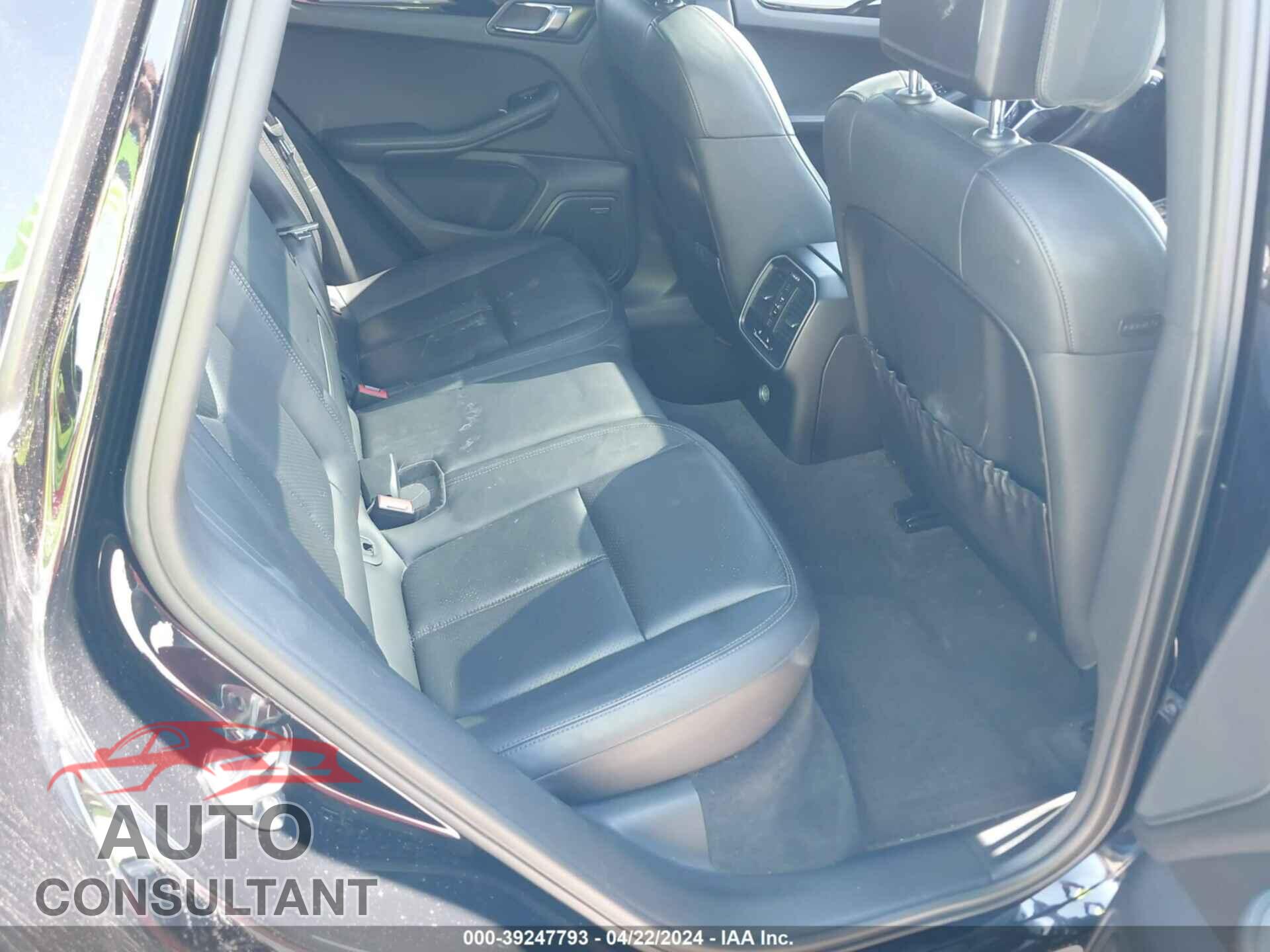 PORSCHE MACAN 2016 - WP1AB2A57GLB40610
