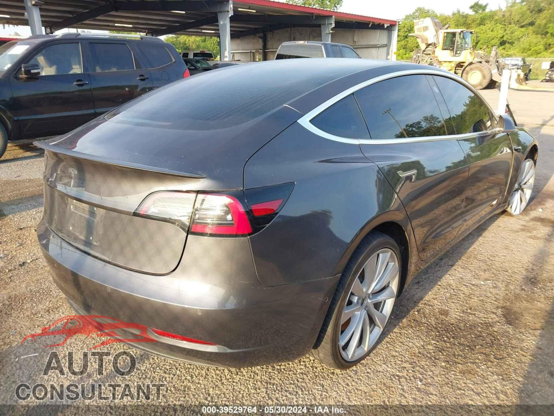 TESLA MODEL 3 2018 - 5YJ3E1EB5JF105814