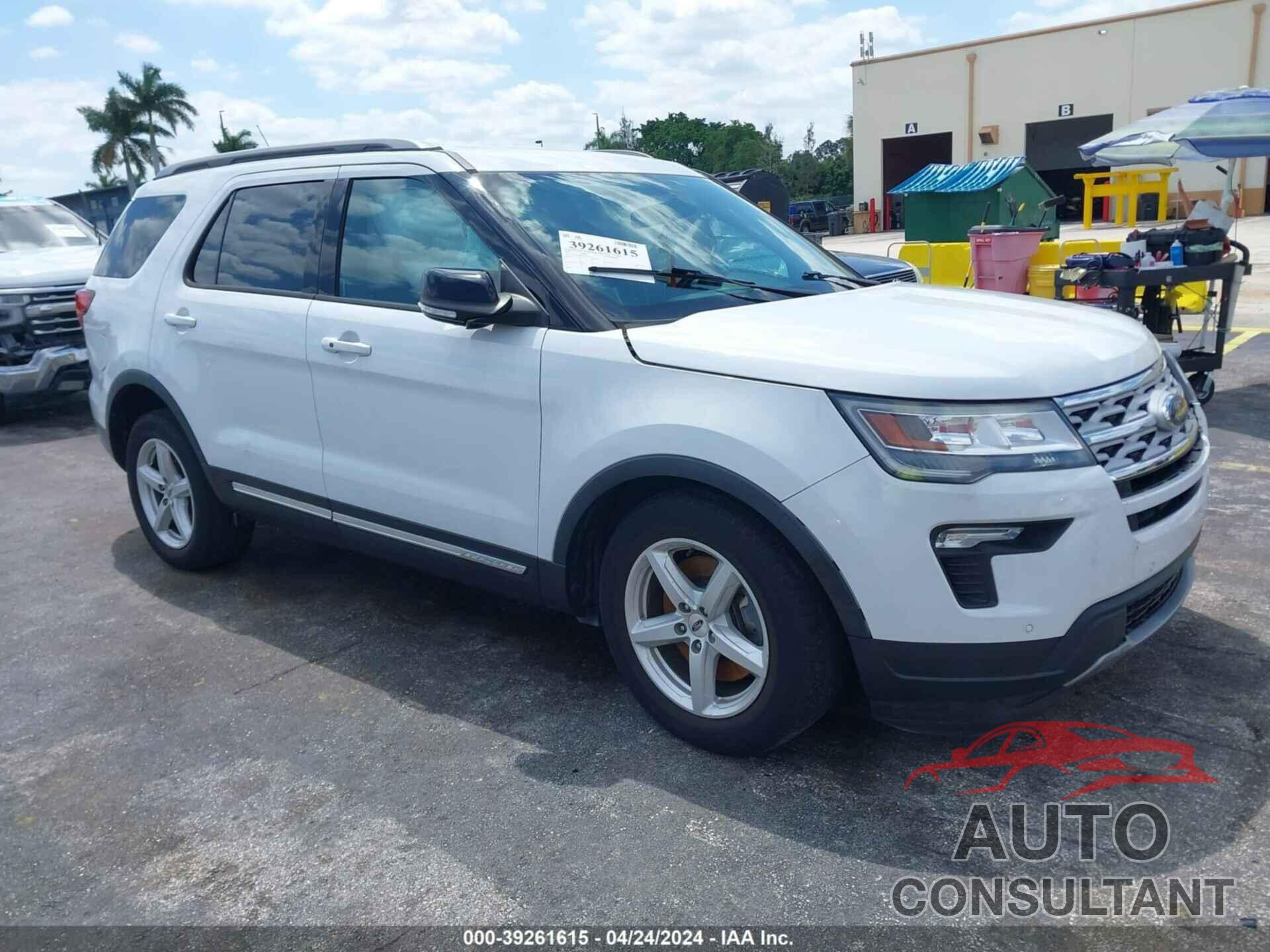 FORD EXPLORER 2018 - 1FM5K7D88JGC81302