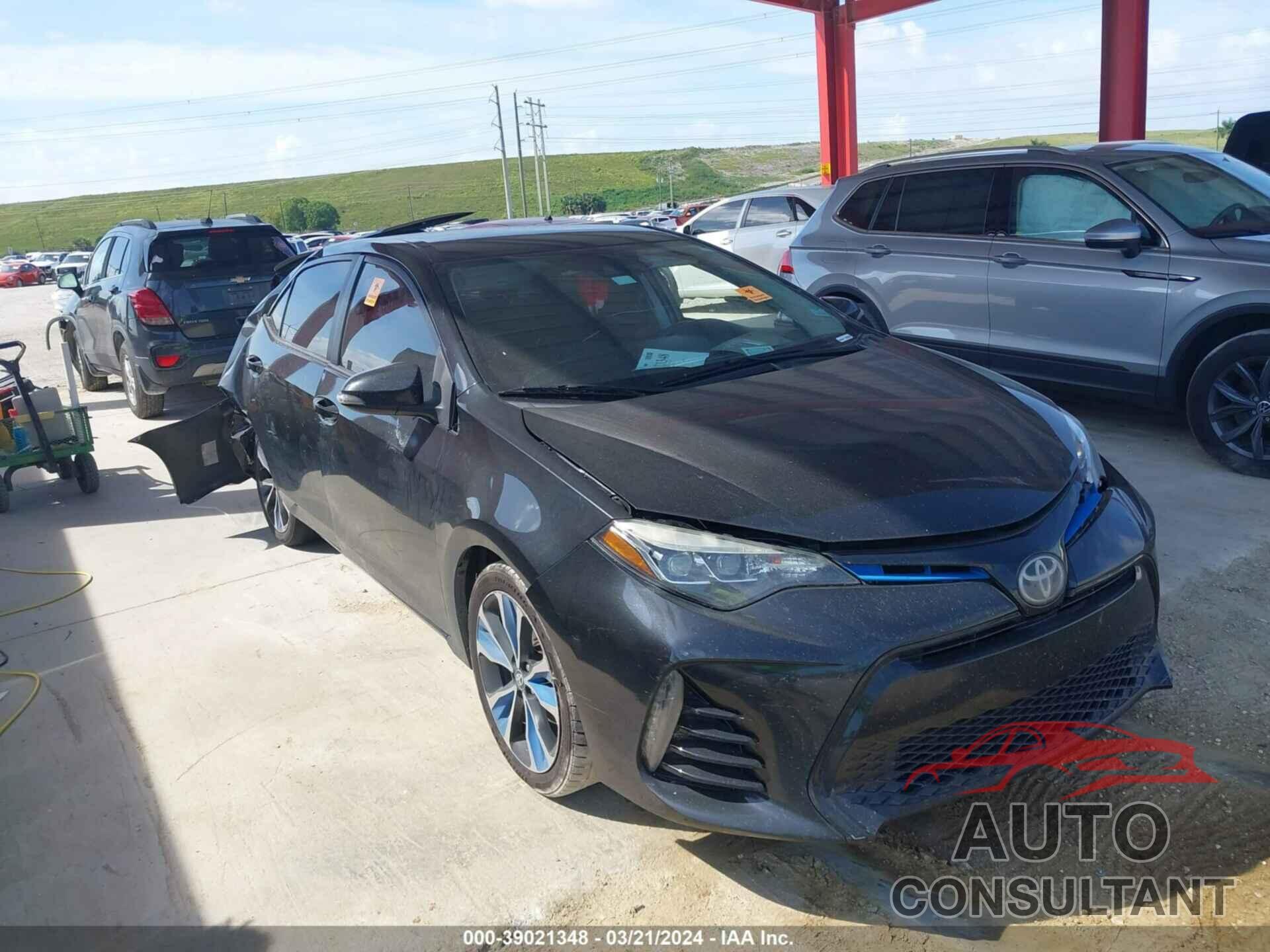 TOYOTA COROLLA 2018 - 5YFBURHE5JP769389