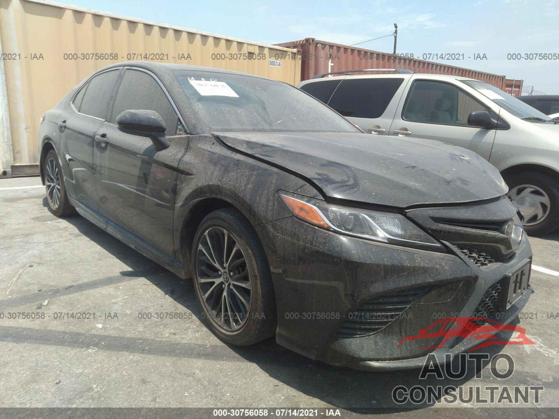TOYOTA CAMRY 2018 - JTNB11HK4J3071005