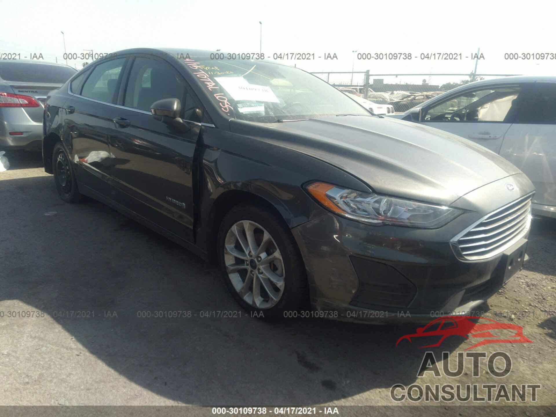 FORD FUSION HYBRID 2019 - 3FA6P0LU1KR200382