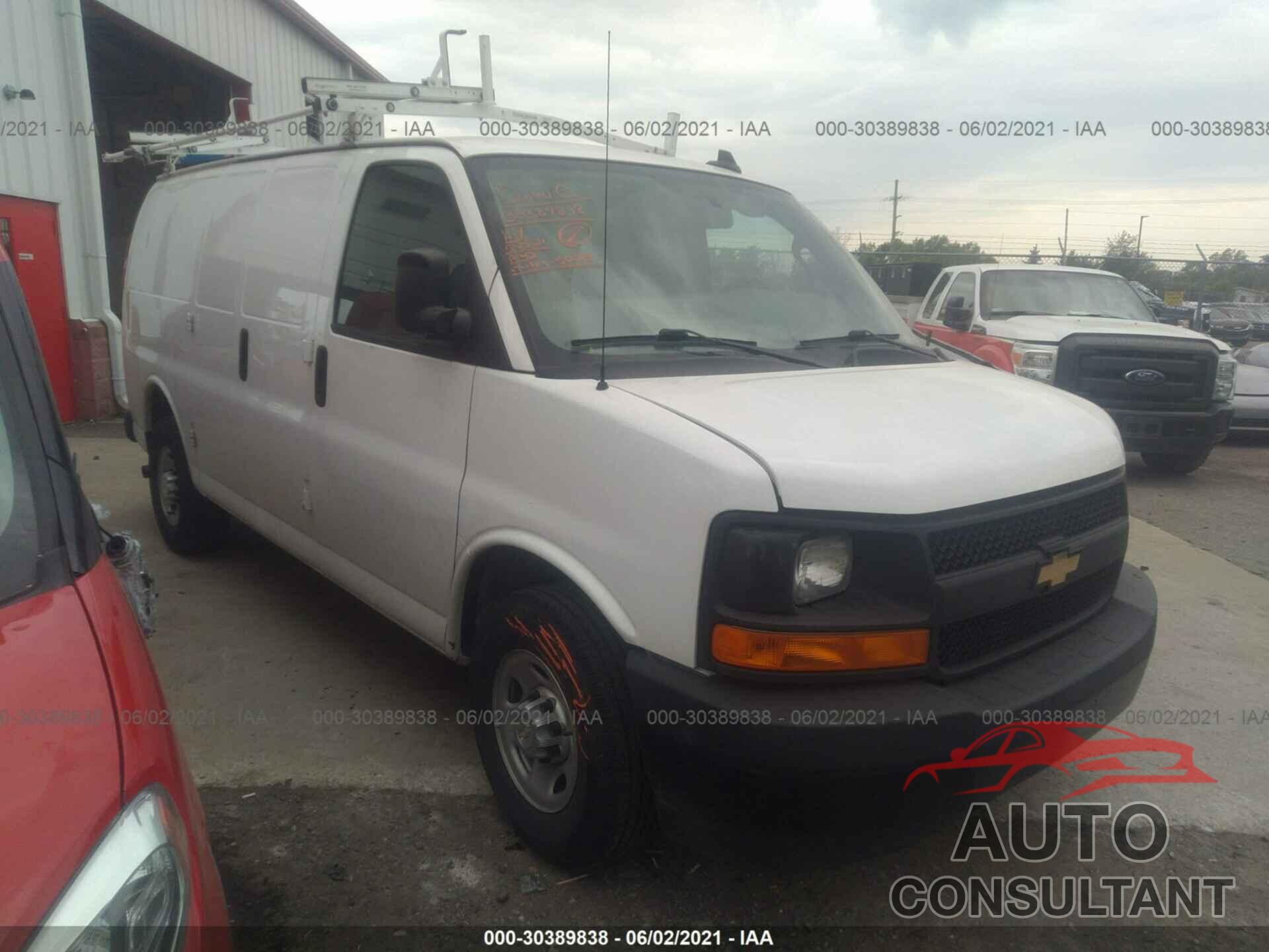 CHEVROLET EXPRESS CARGO VAN 2017 - 1GCWGAFF4H1345481