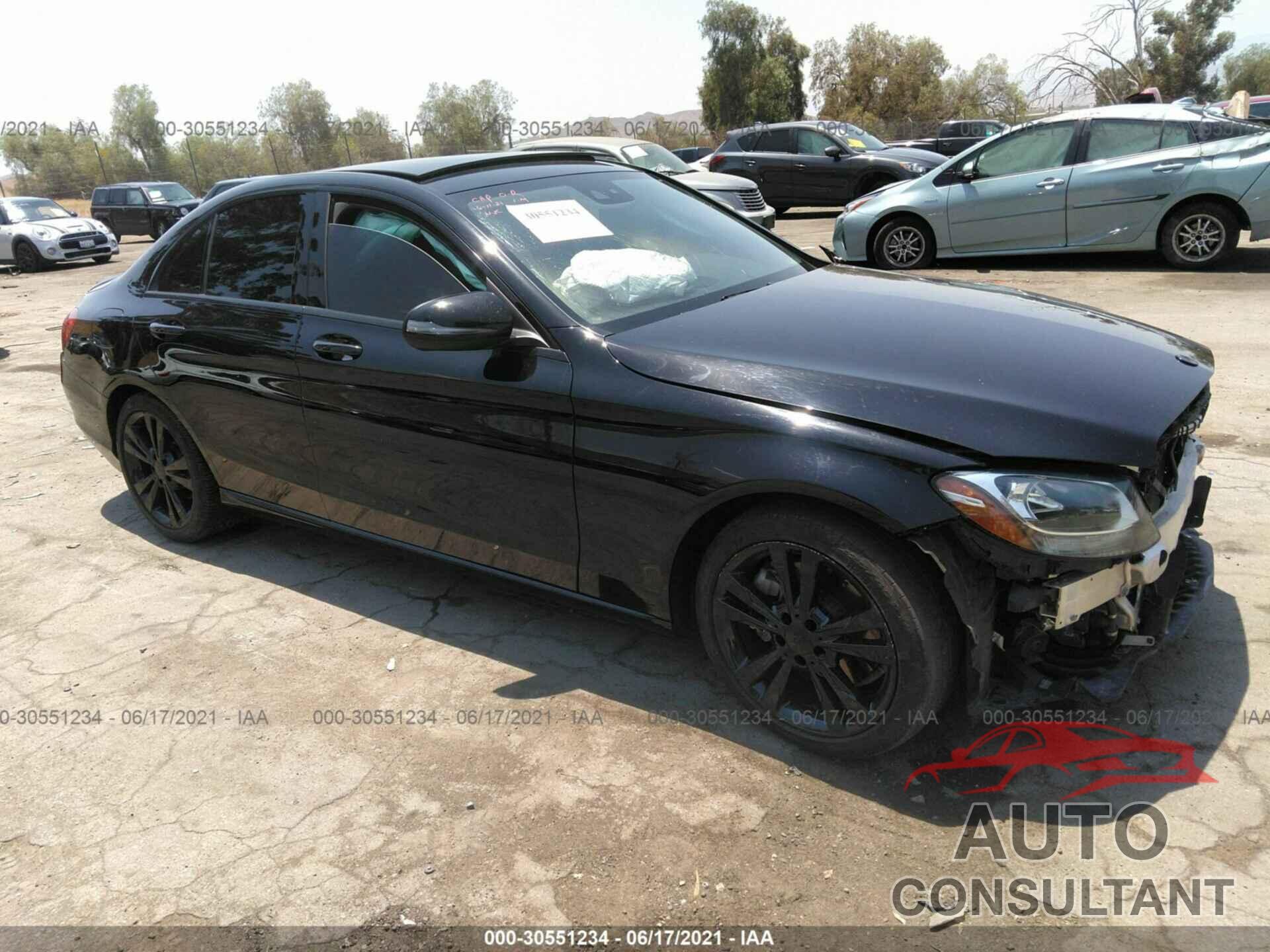 MERCEDES-BENZ C-CLASS 2017 - 55SWF4JB8HU206050