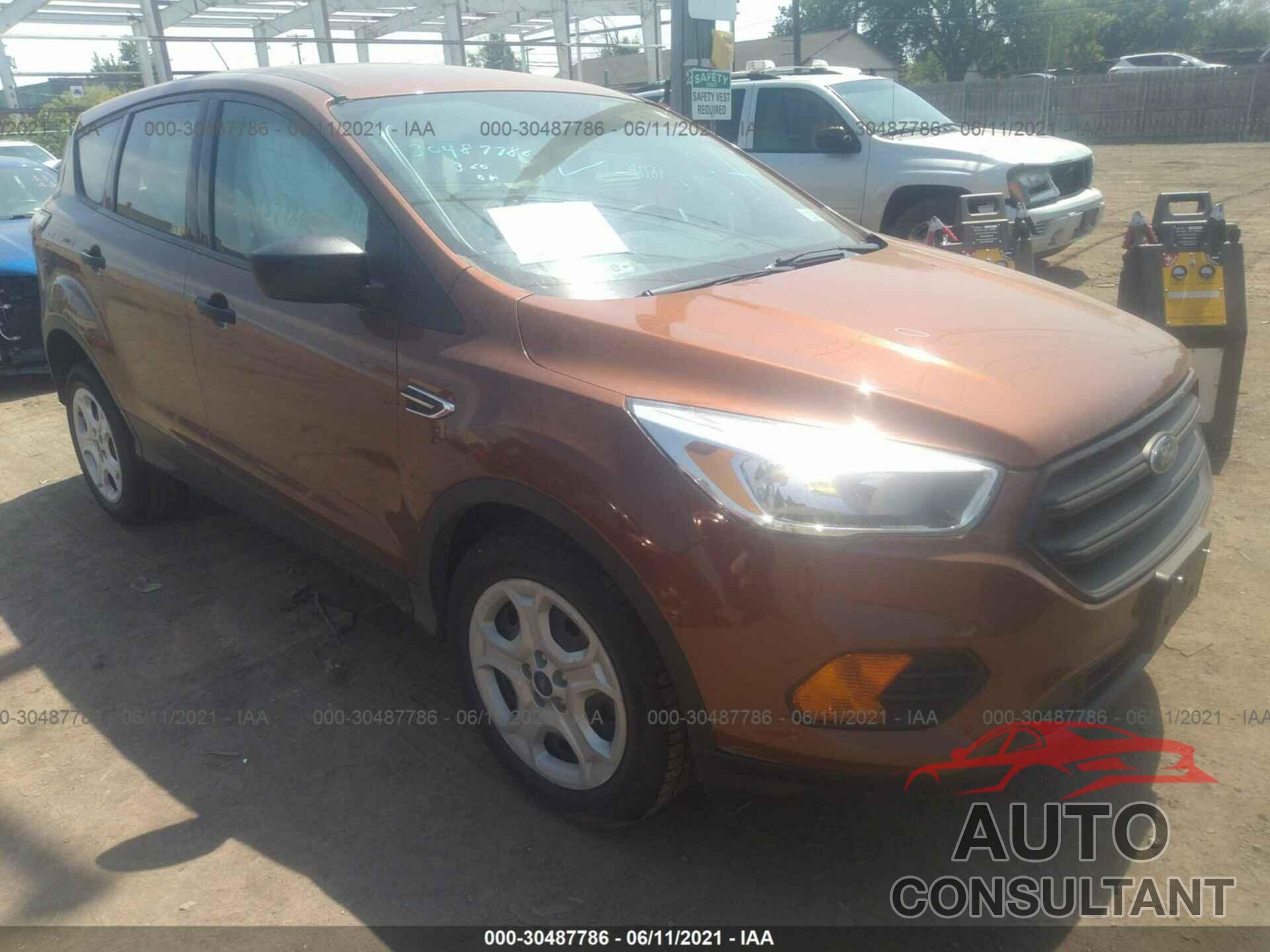 FORD ESCAPE 2017 - 1FMCU0F73HUE52417