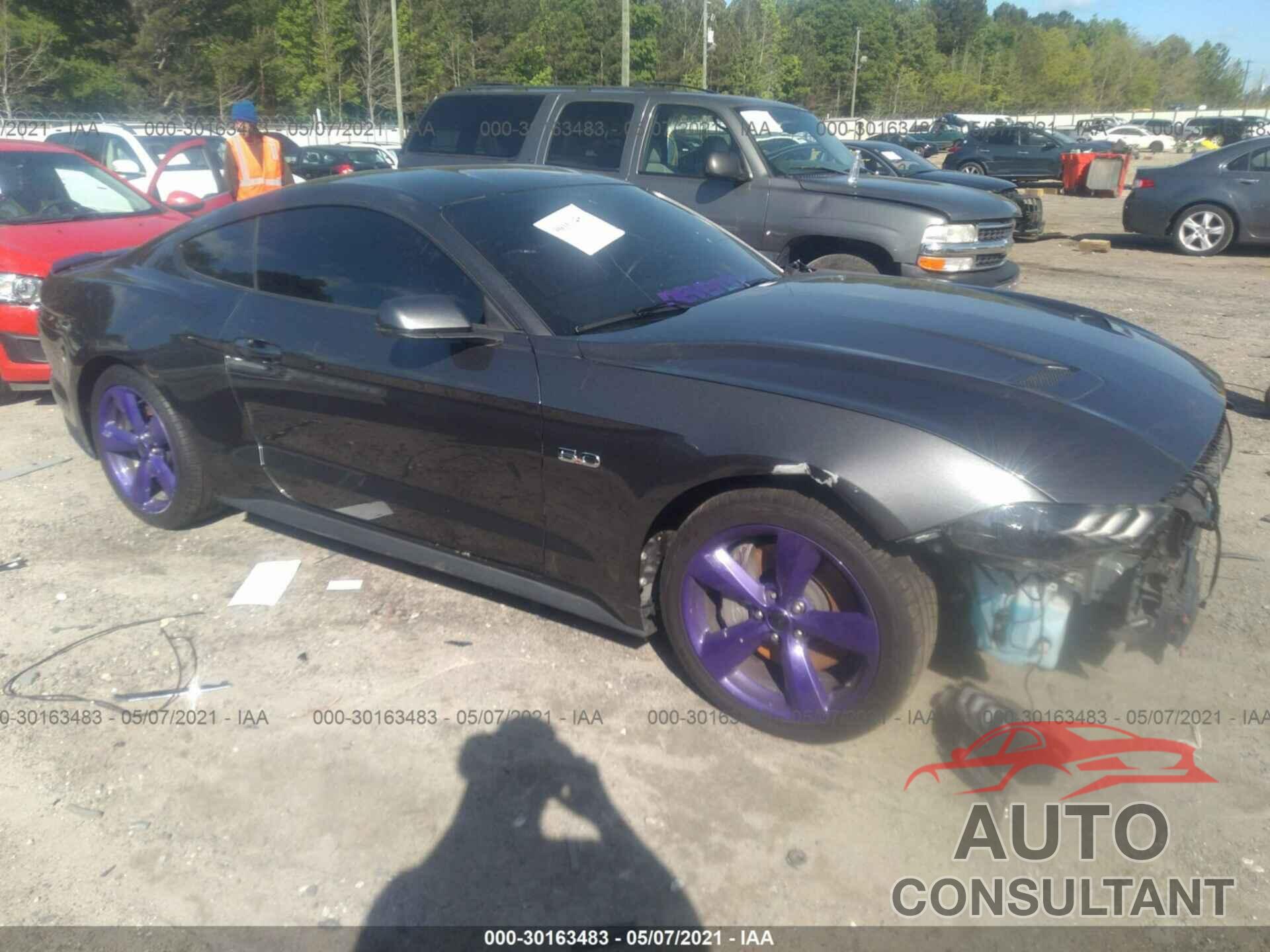 FORD MUSTANG 2019 - 1FA6P8CF3K5142200