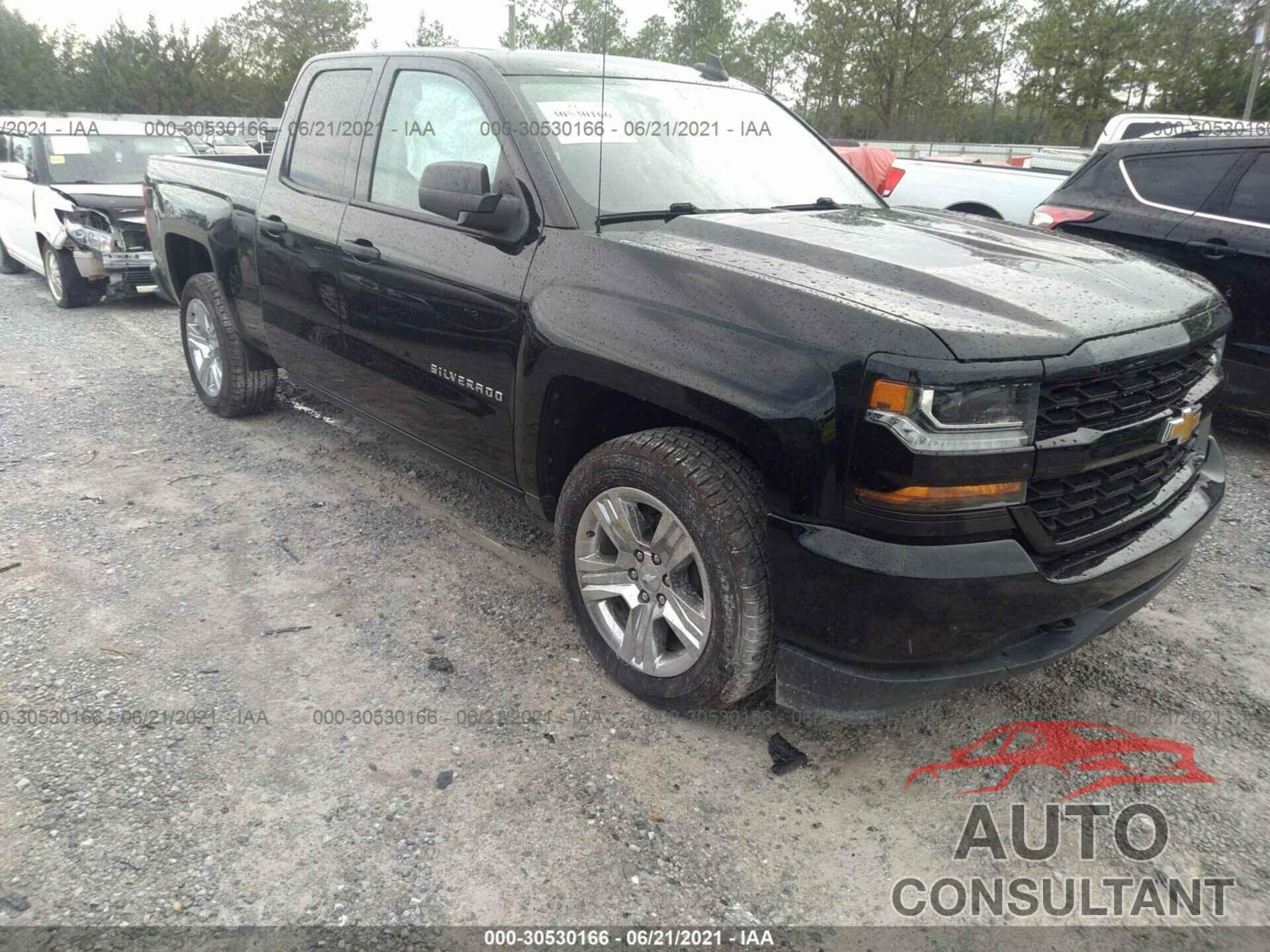 CHEVROLET SILVERADO 1500 2018 - 1GCRCPEC0JZ275942