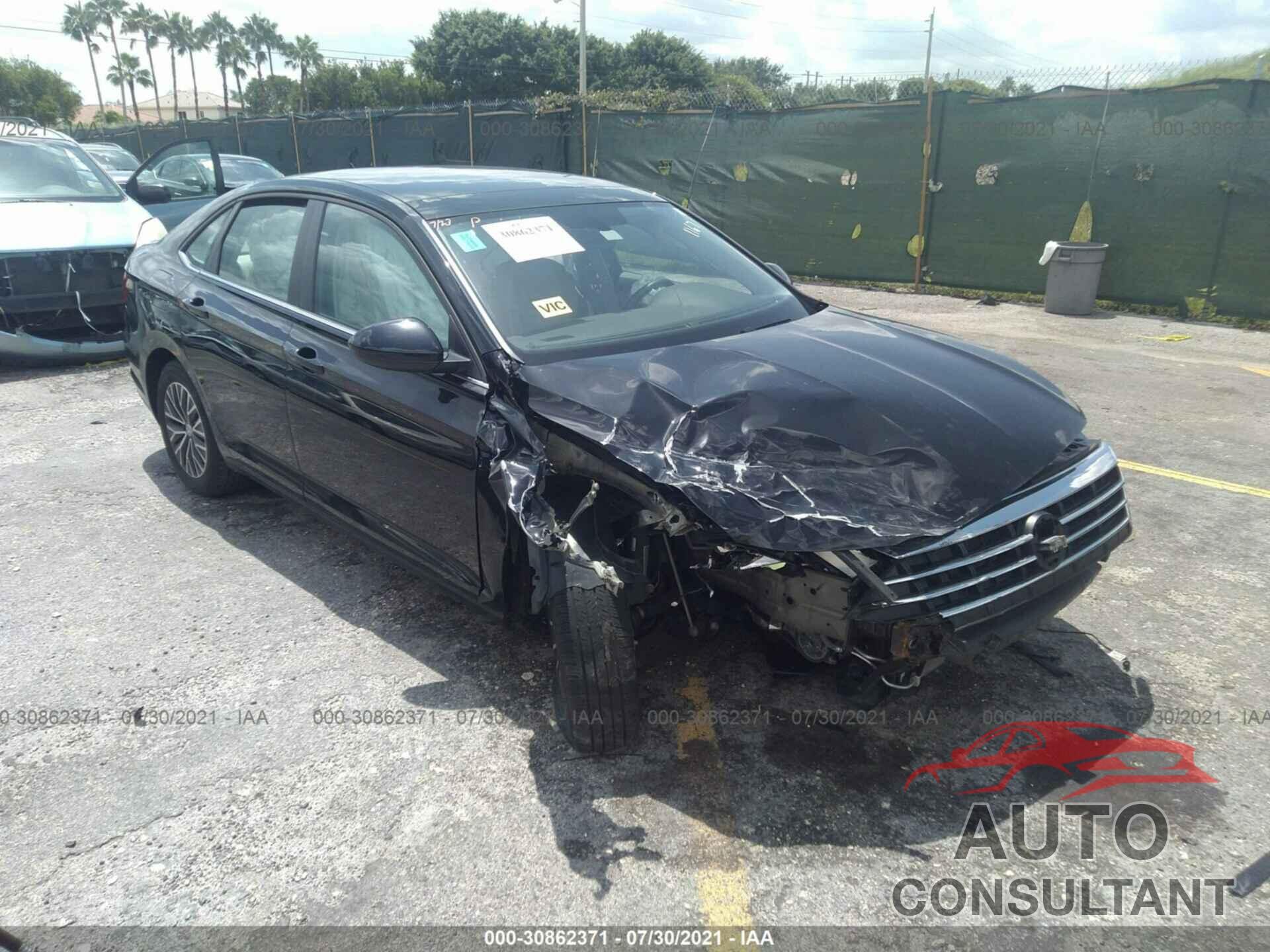 VOLKSWAGEN JETTA 2019 - 3VWC57BU8KM121167