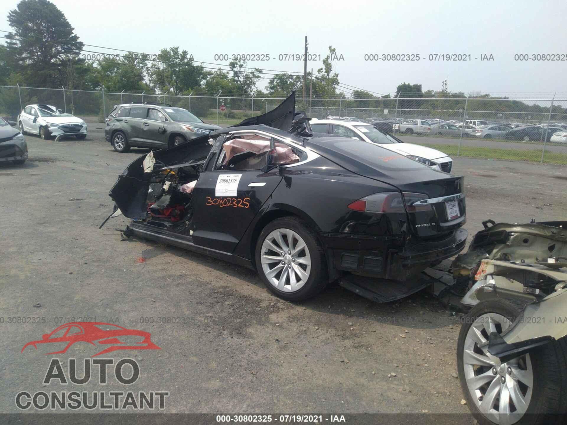 TESLA MODEL S 2017 - 5YJSA1E15HF208837