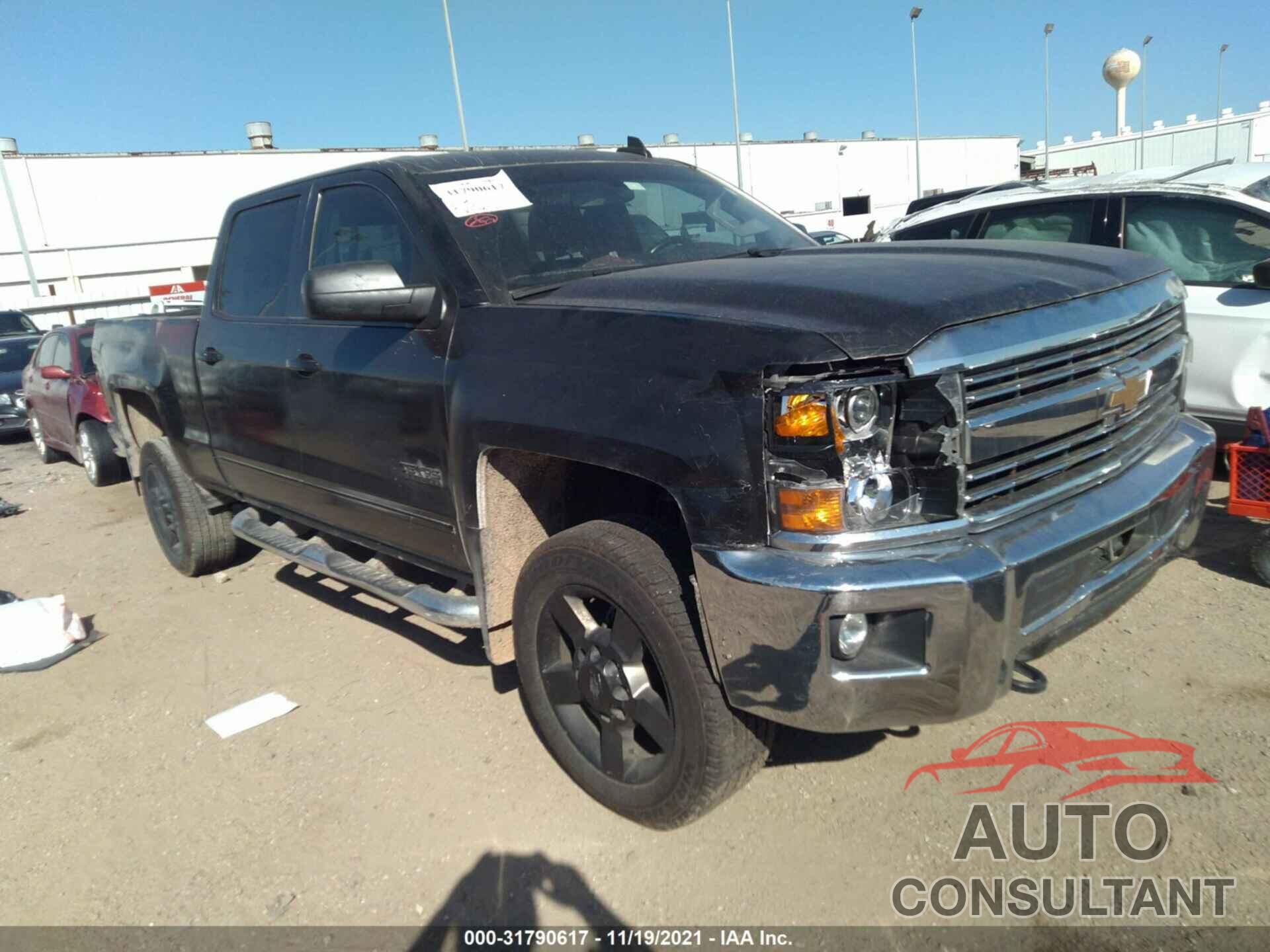 CHEVROLET SILVERADO 2500HD 2018 - 1GC1CVEG9JF167812