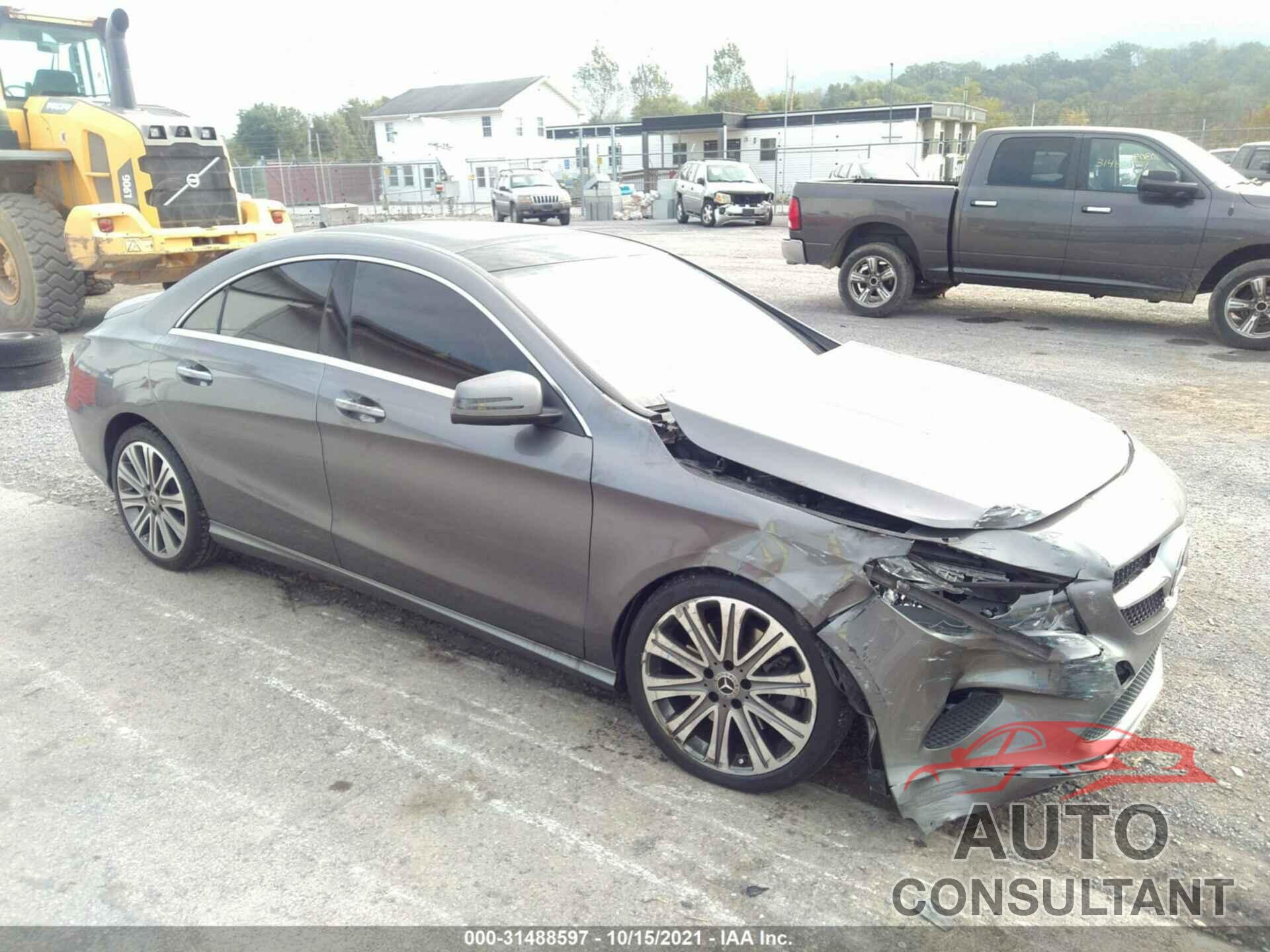 MERCEDES-BENZ CLA 2018 - WDDSJ4EB1JN563432