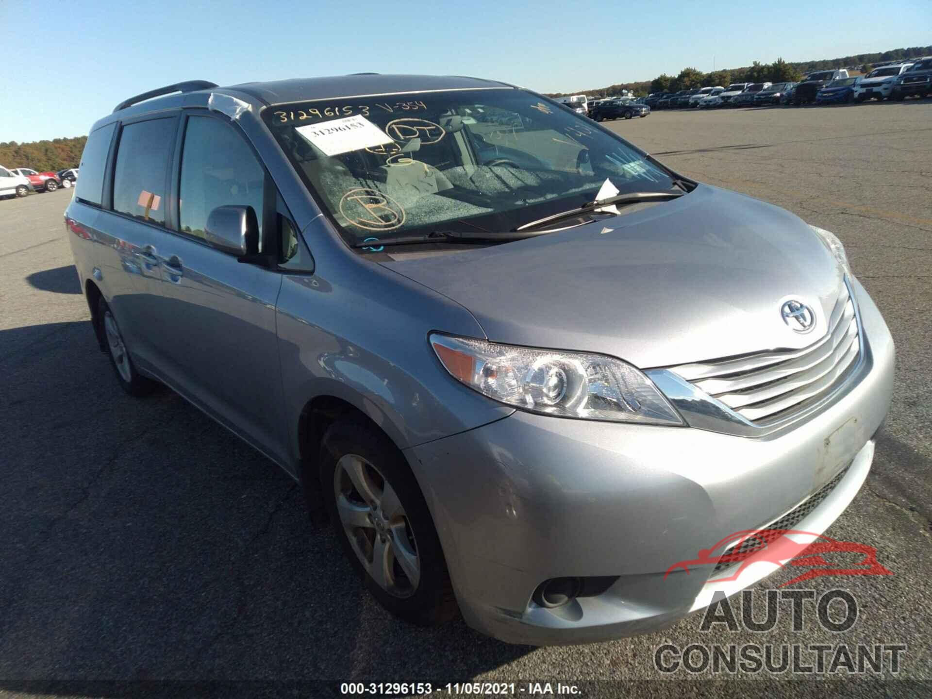 TOYOTA SIENNA 2017 - 5TDKZ3DC9HS795059