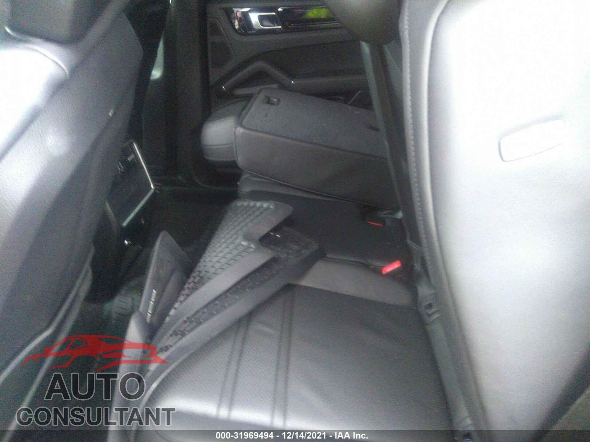 PORSCHE CAYENNE 2019 - WP1AE2AY8KDA50421