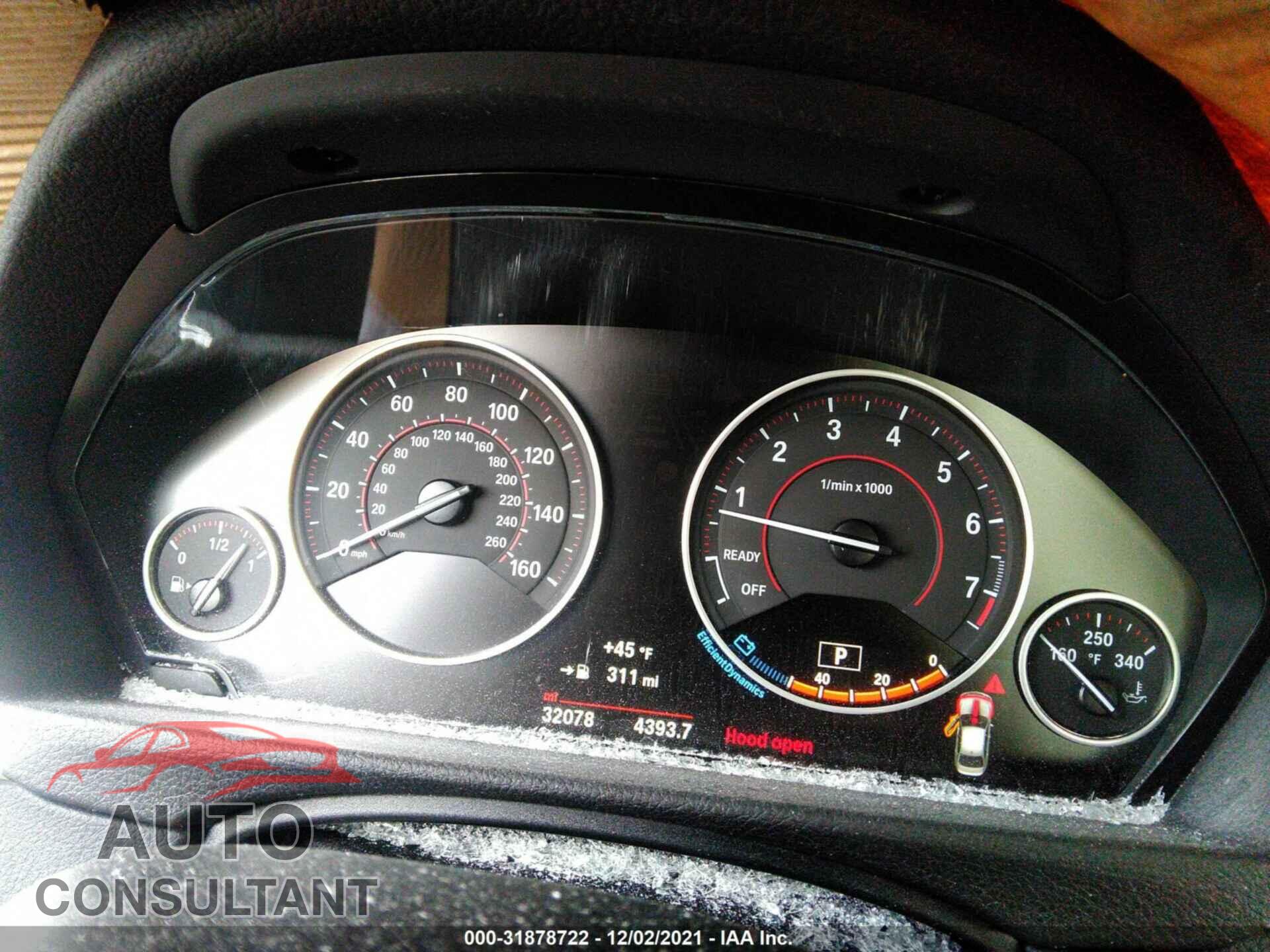 BMW 3 SERIES 2016 - WBA8E3G5XGNU01640