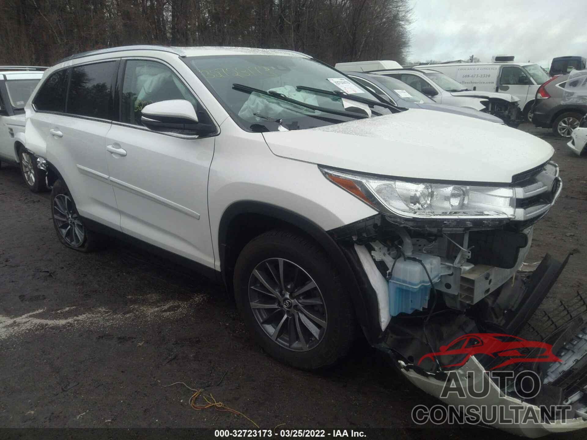 TOYOTA HIGHLANDER 2019 - 5TDJZRFH0KS621895