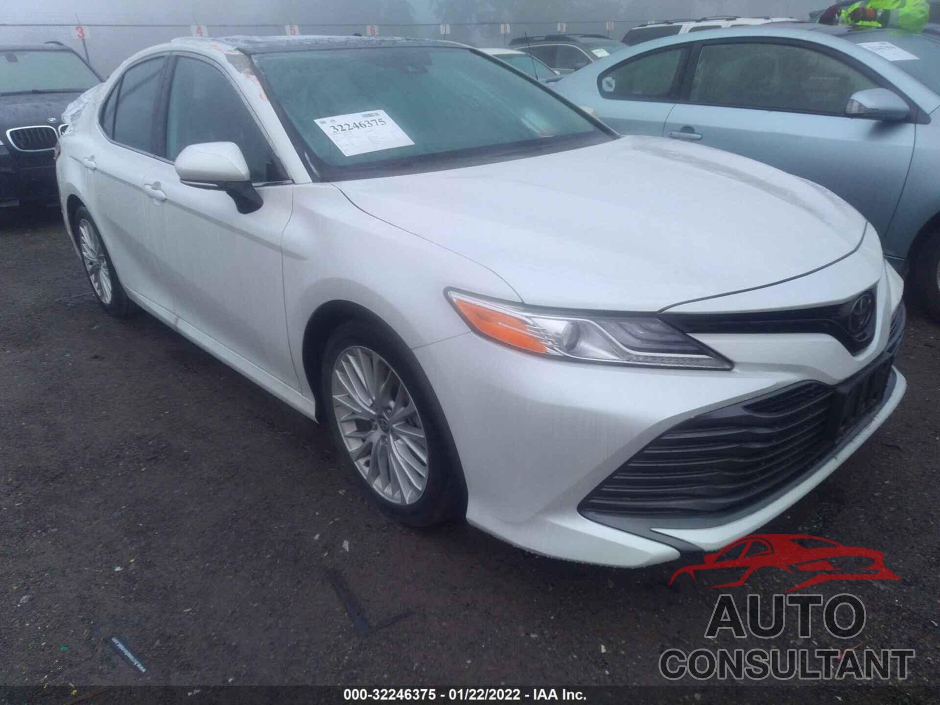 TOYOTA CAMRY 2020 - 4T1F11AK2LU960586