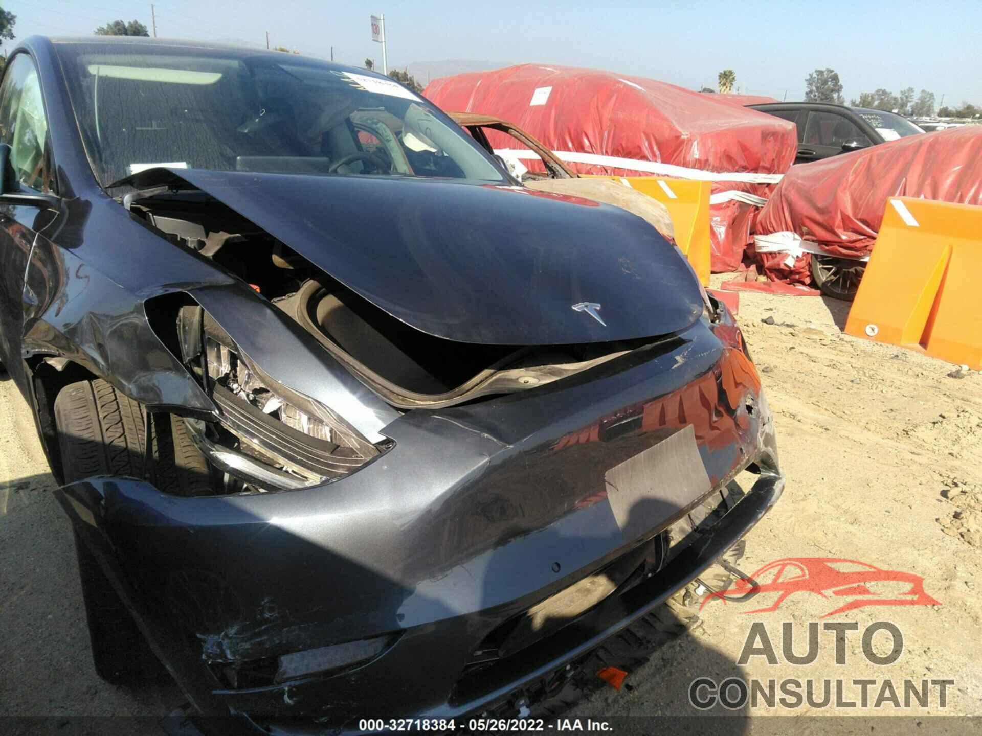 TESLA MODEL Y 2020 - 5YJYGDEE3LF014927