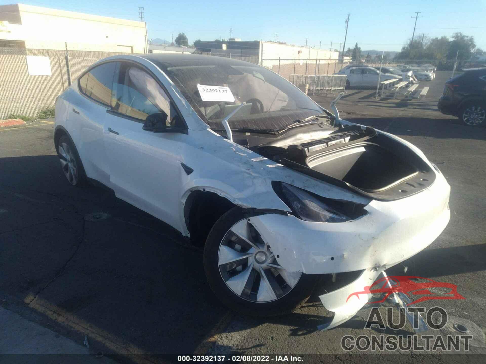 TESLA MODEL Y 2022 - 7SAYGDEE5NF352030
