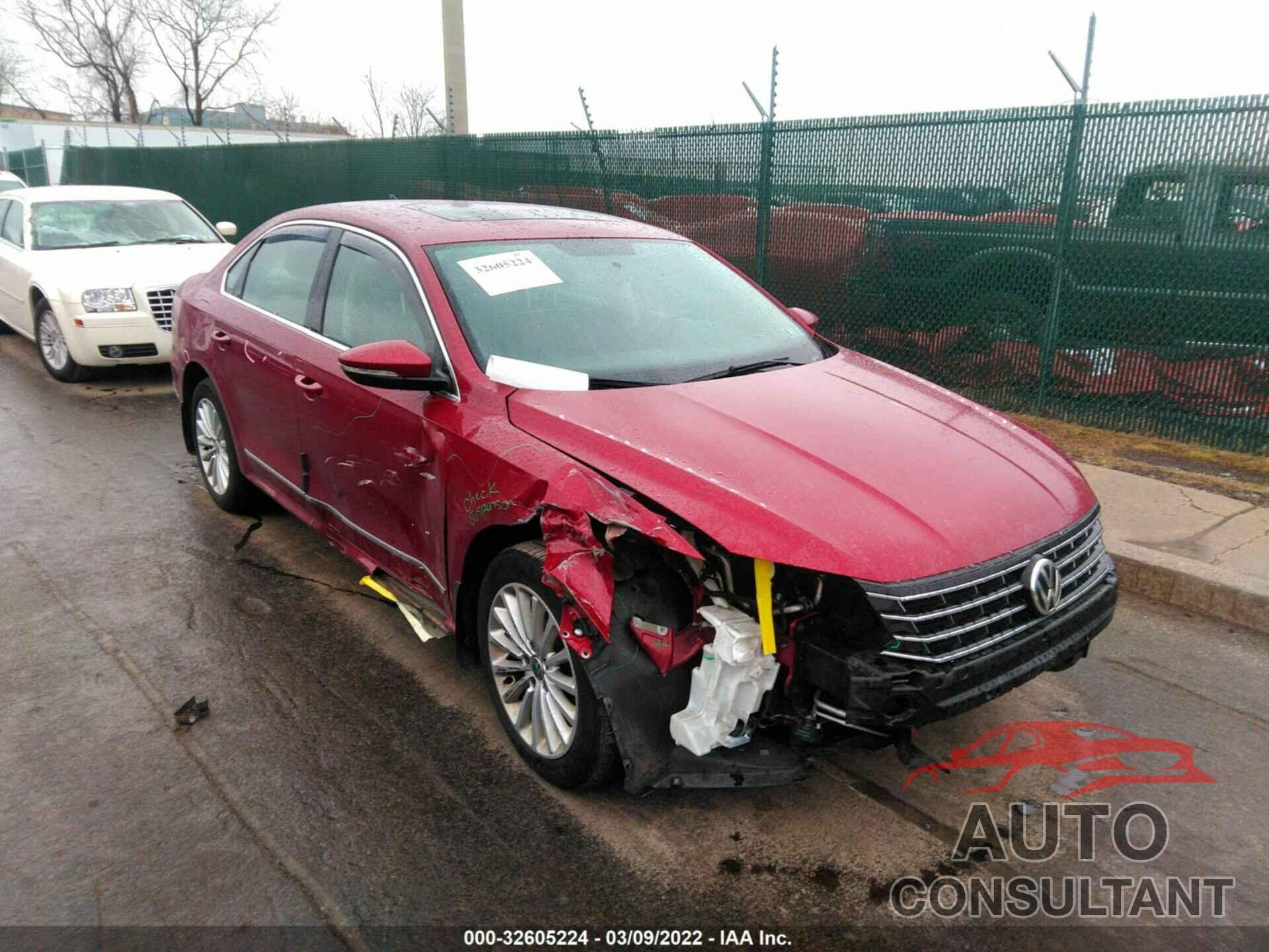 VOLKSWAGEN PASSAT 2016 - 1VWBT7A30GC048931