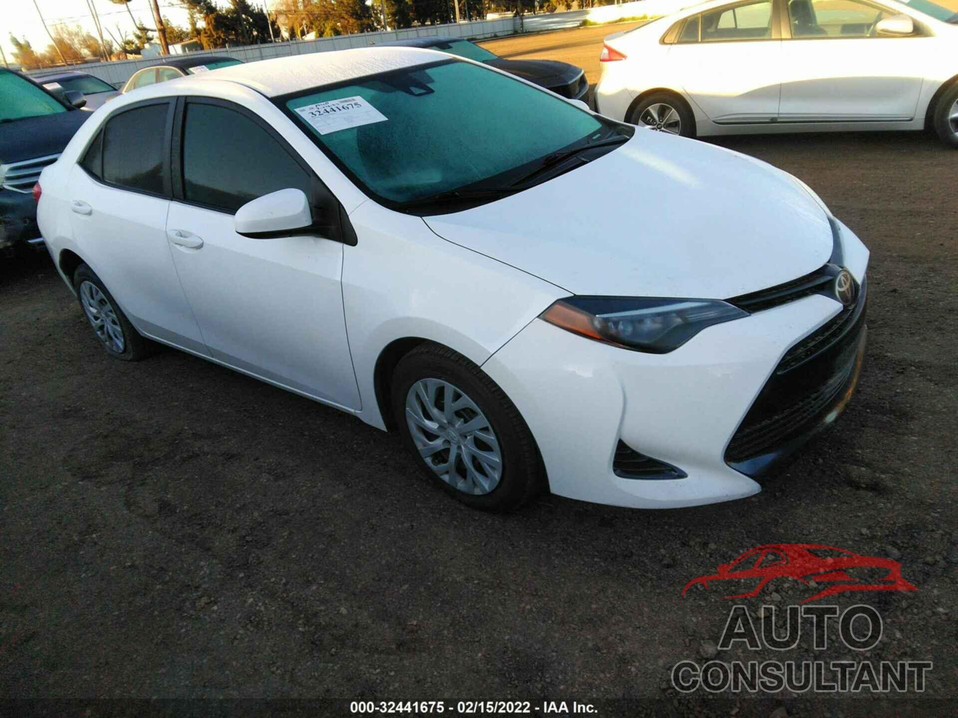 TOYOTA COROLLA 2018 - 2T1BURHEXJC030227