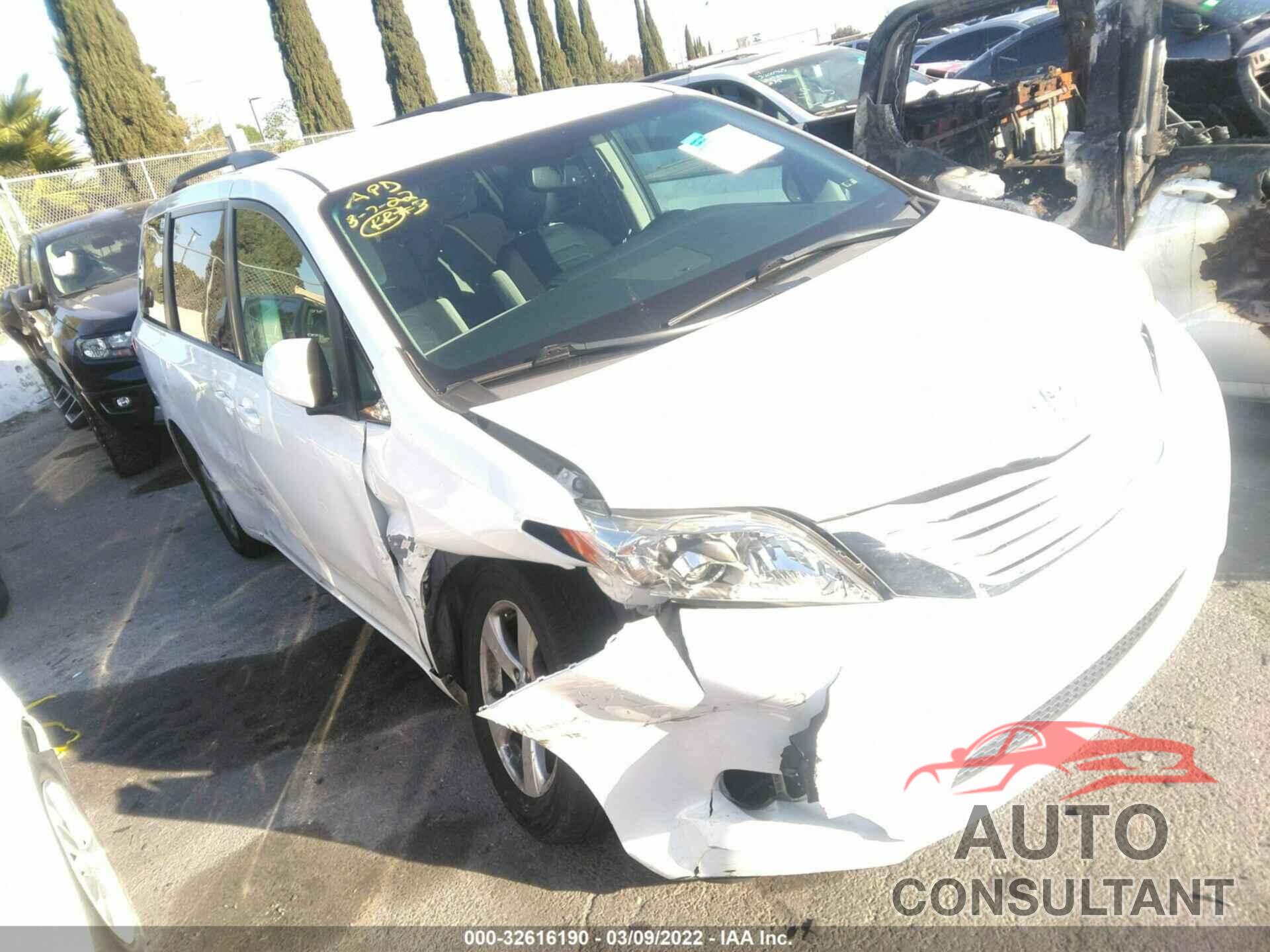 TOYOTA SIENNA 2016 - 5TDKK3DC2GS738706