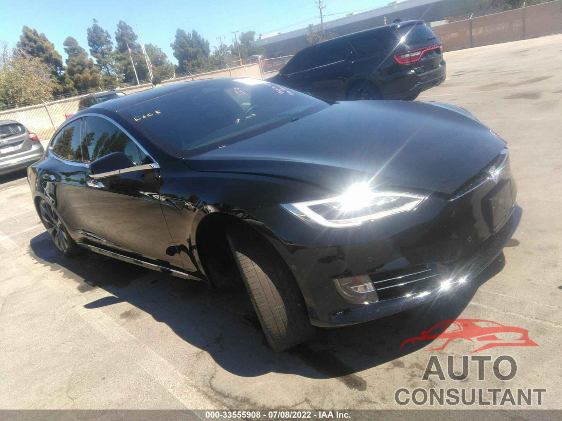 TESLA MODEL S 2019 - 5YJSA1E24KF302210