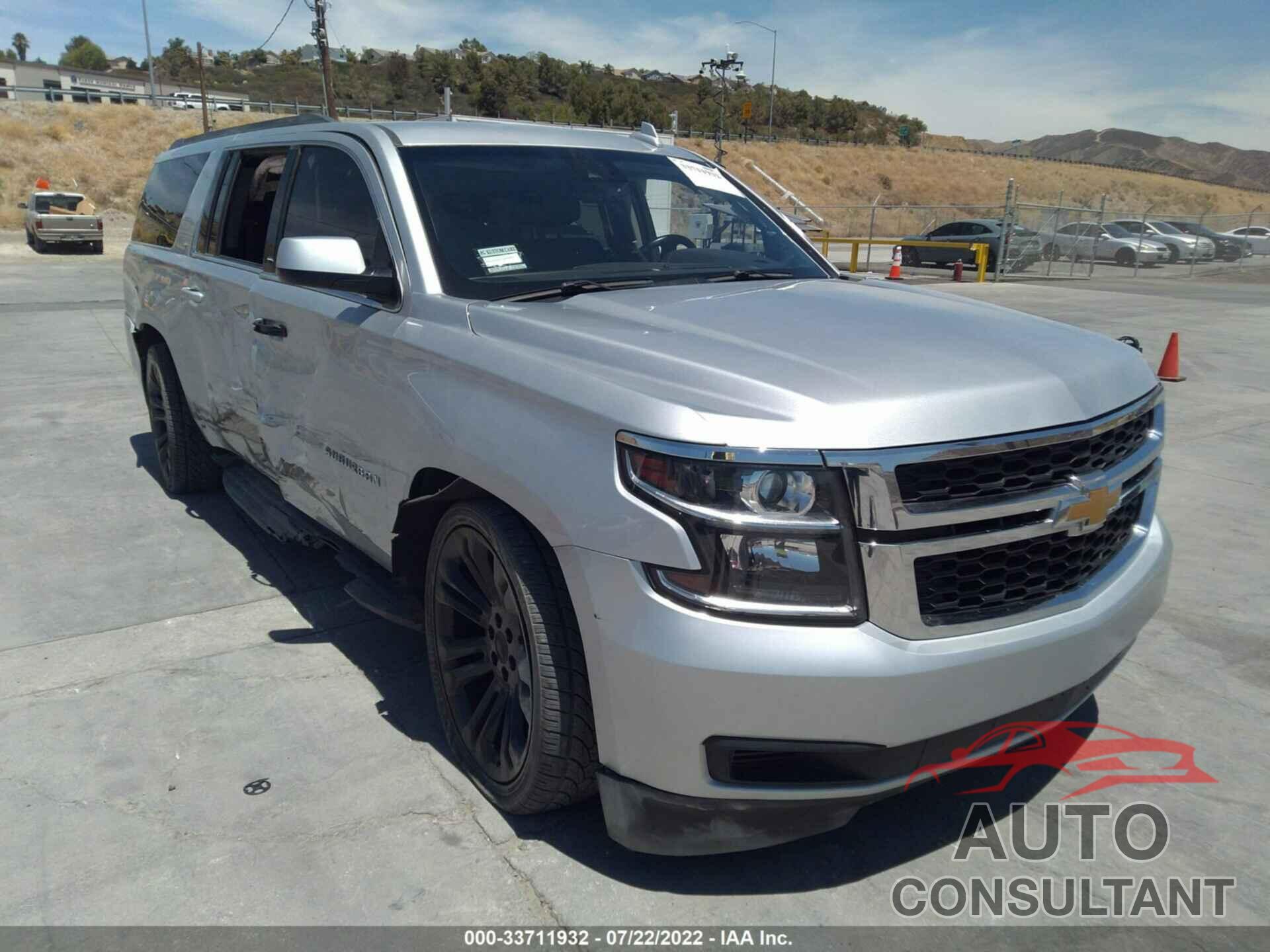 CHEVROLET SUBURBAN 2018 - 1GNSCHKC8JR103077