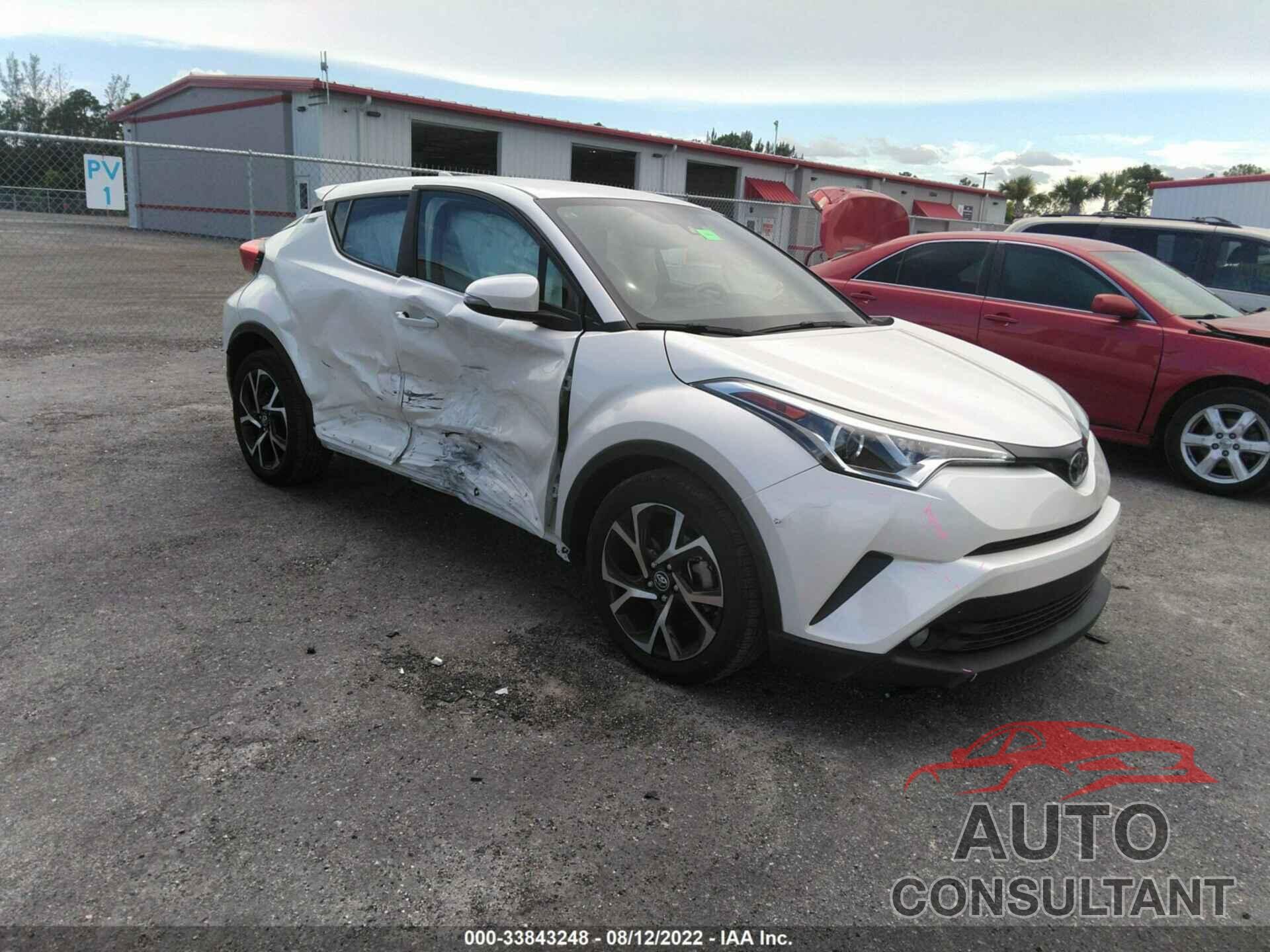 TOYOTA C-HR 2018 - NMTKHMBX0JR027795