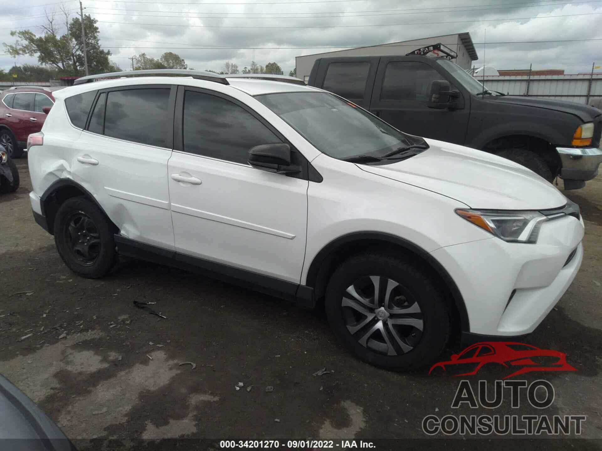 TOYOTA RAV4 2017 - JTMZFREV3HJ711504