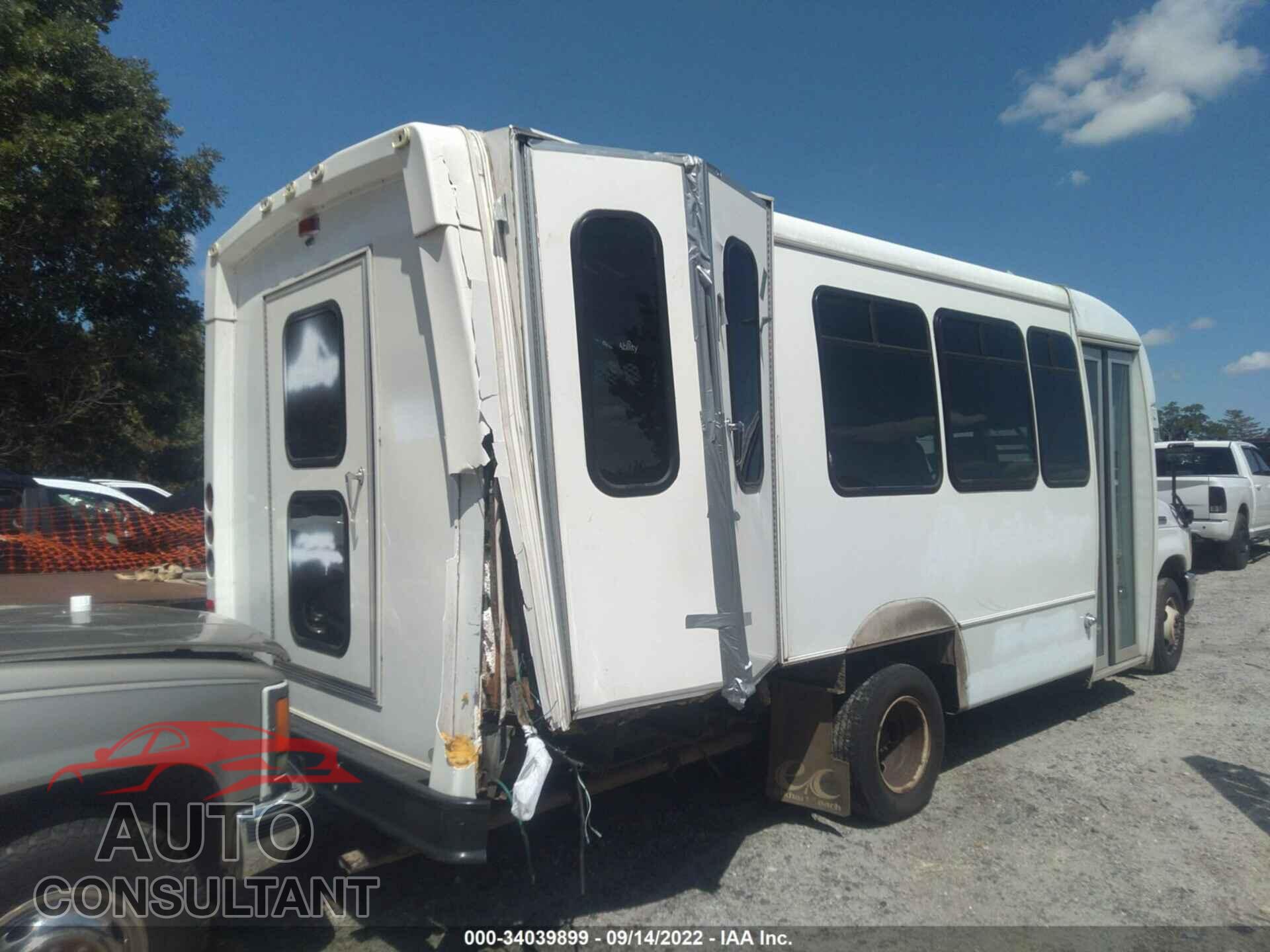FORD E-SERIES CUTAWAY 2018 - 1FDEE3FS0JDC37255