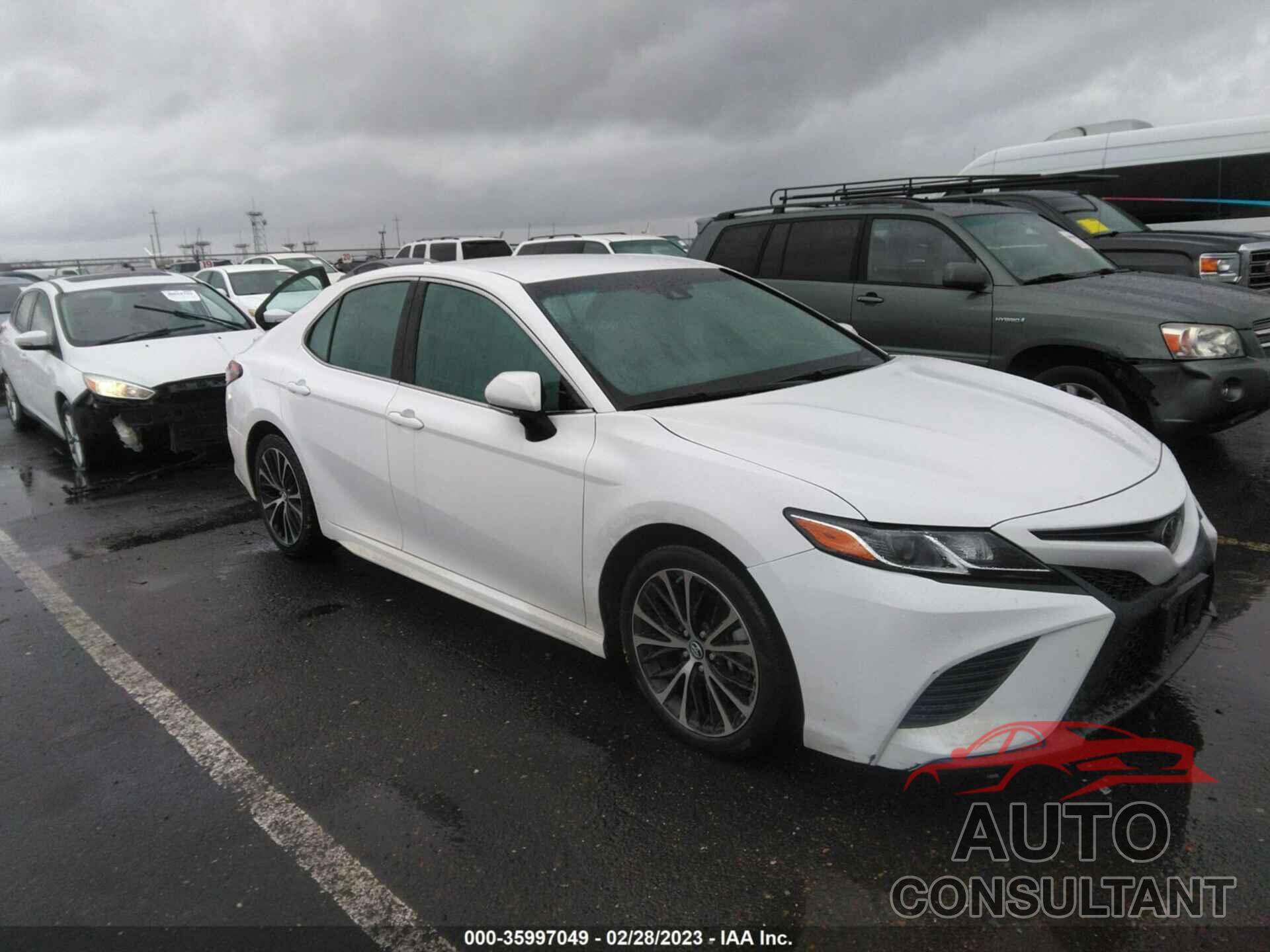 TOYOTA CAMRY 2018 - 4T1B11HKXJU546750