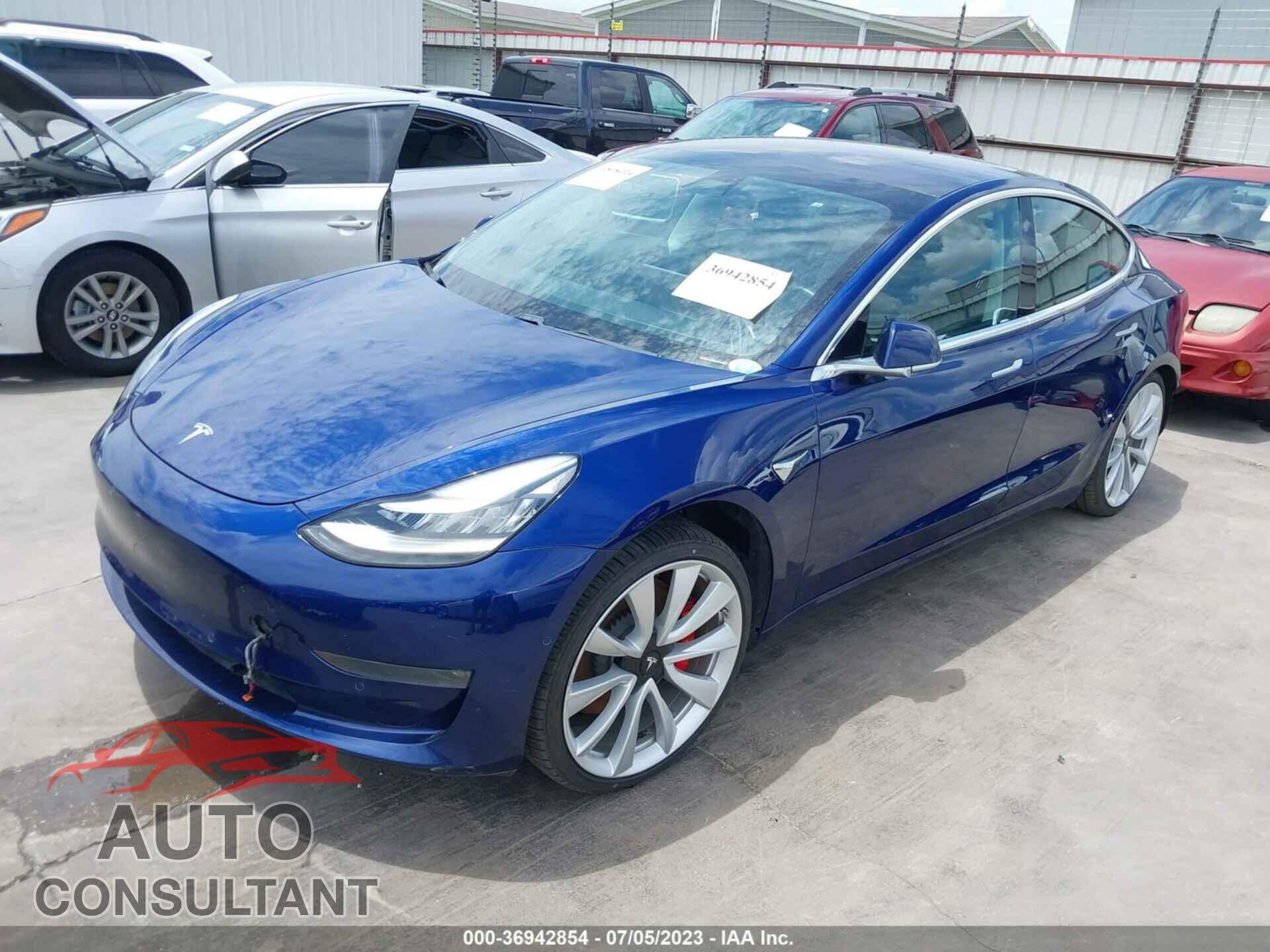 TESLA MODEL 3 2018 - 5YJ3E1EB8JF106245
