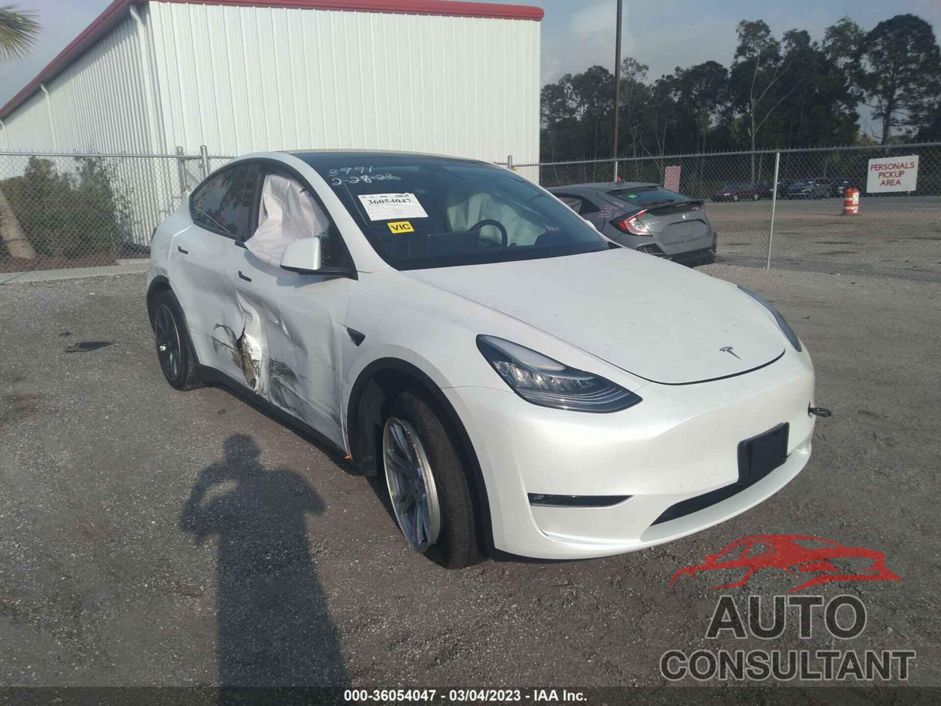 TESLA MODEL Y 2022 - 7SAYGAEE8NF363991