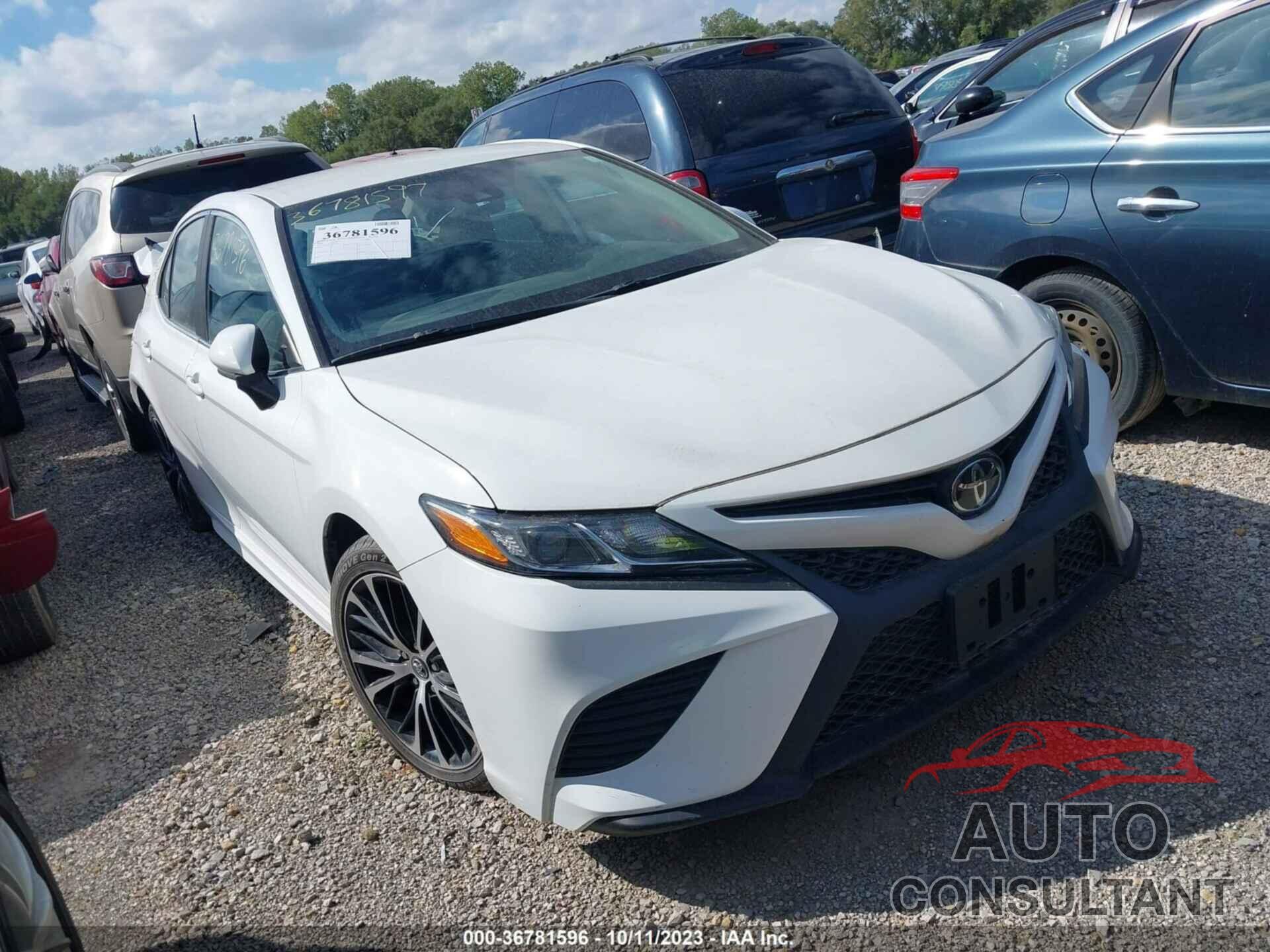 TOYOTA CAMRY 2020 - 4T1G11AK6LU891471