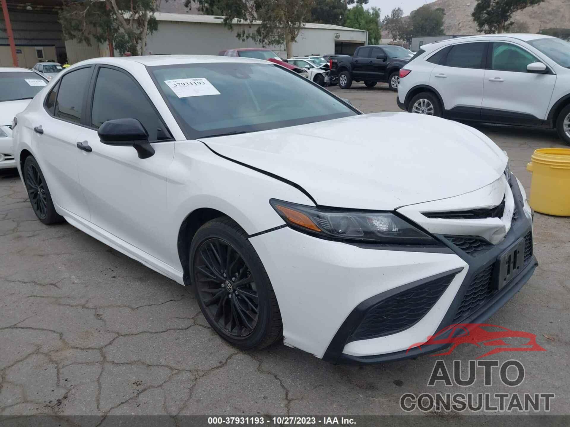 TOYOTA CAMRY 2021 - 4T1G11AK8MU418382