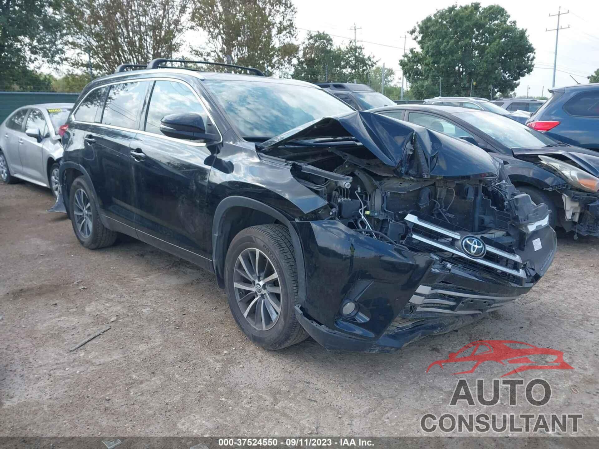 TOYOTA HIGHLANDER 2018 - 5TDKZRFH2JS529982