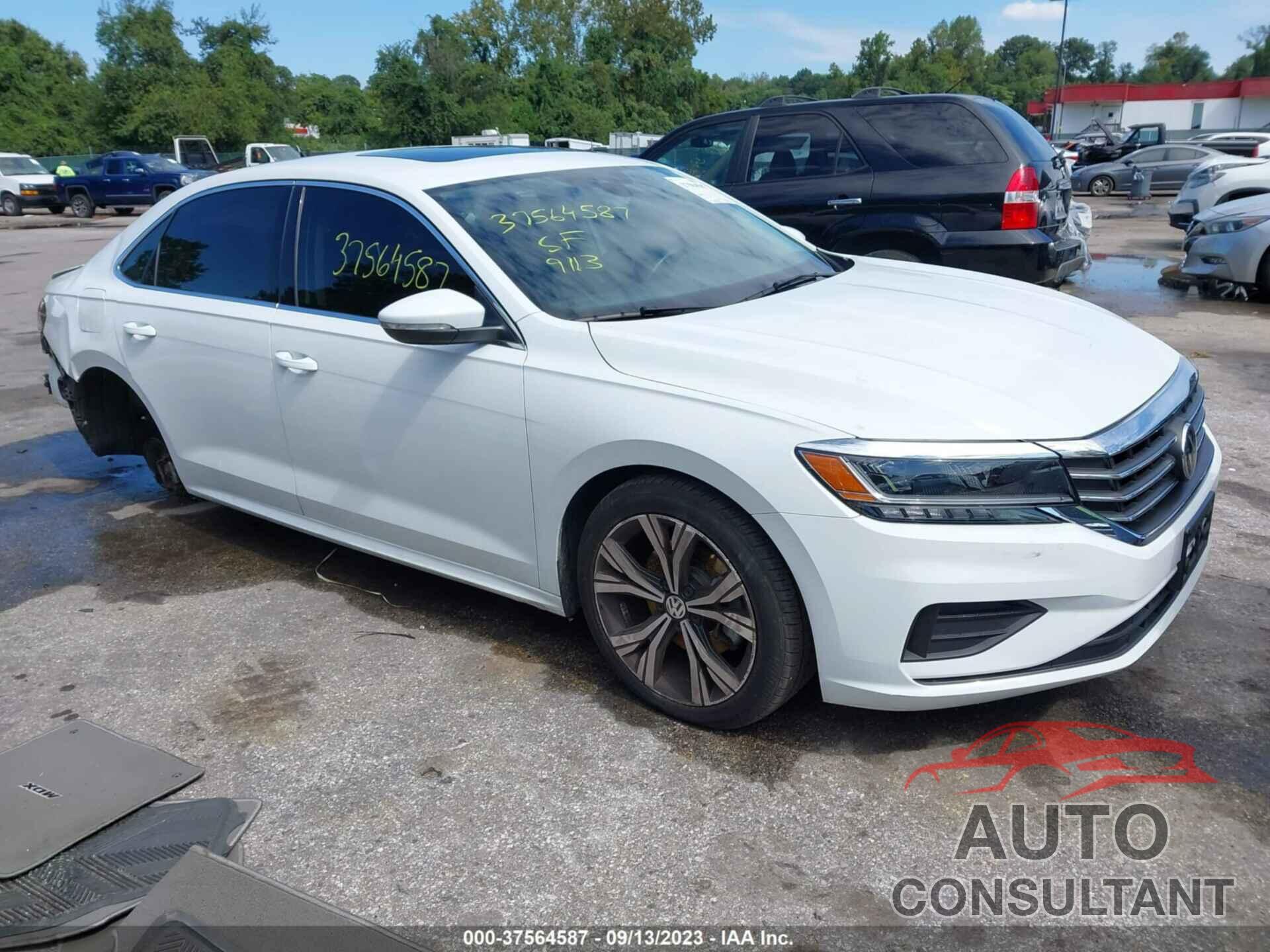 VOLKSWAGEN PASSAT 2022 - 1VWSA7A35NC005978