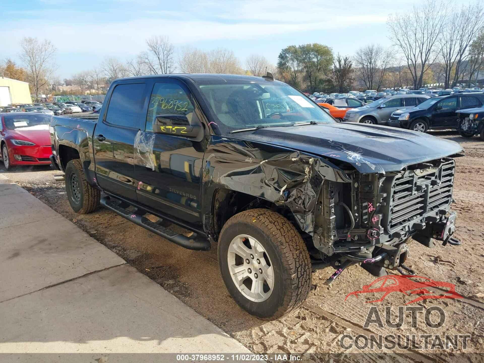 CHEVROLET SILVERADO 1500 2018 - 3GCUKREC0JG312254