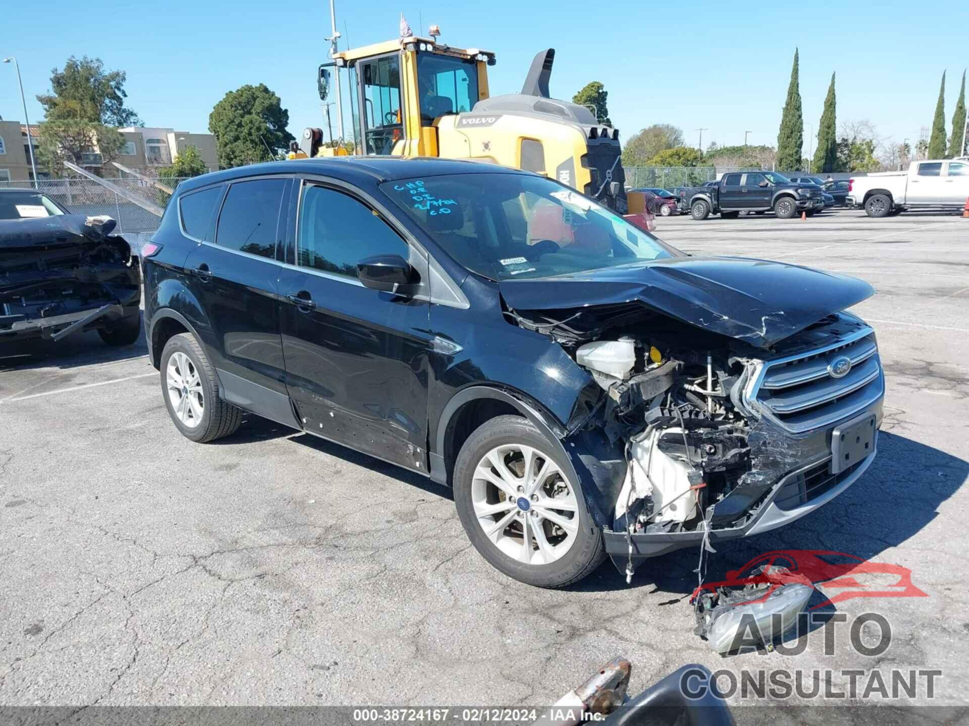 FORD ESCAPE 2017 - 1FMCU9GD8HUC97792