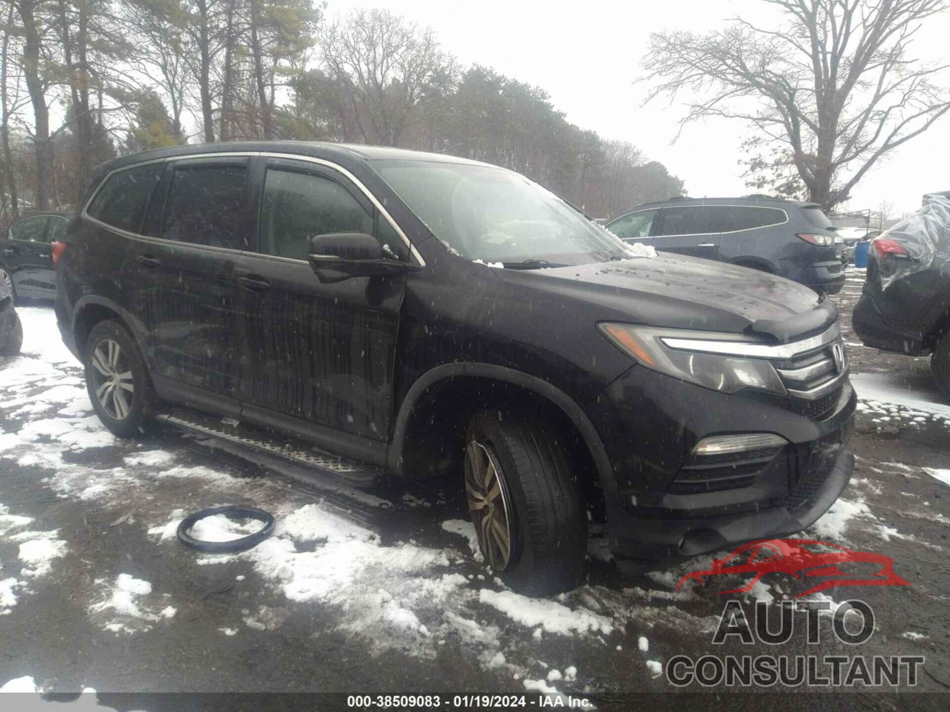 HONDA PILOT 2017 - 5FNYF6H33HB058667