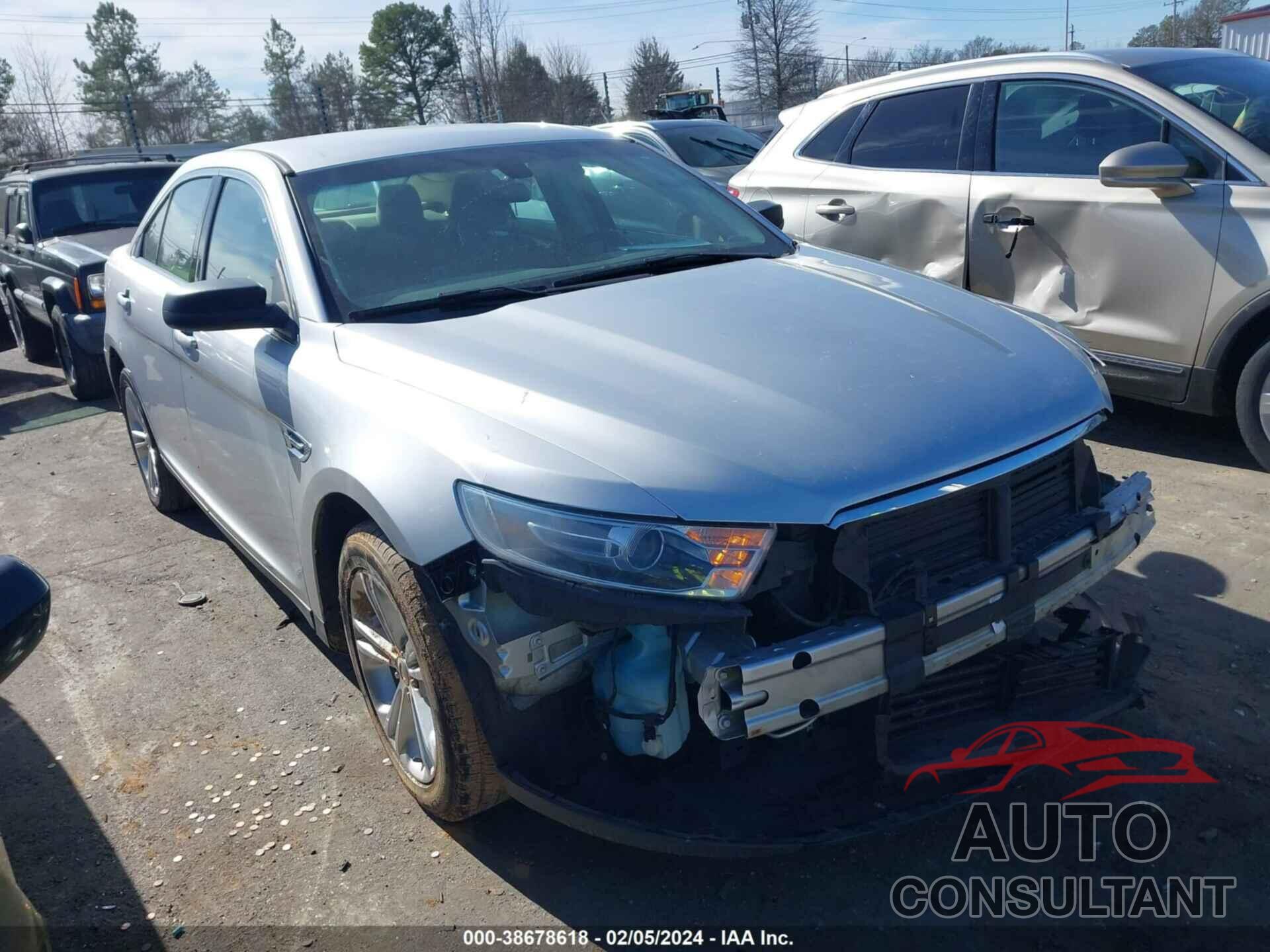 FORD TAURUS 2018 - 1FAHP2D86JG119339